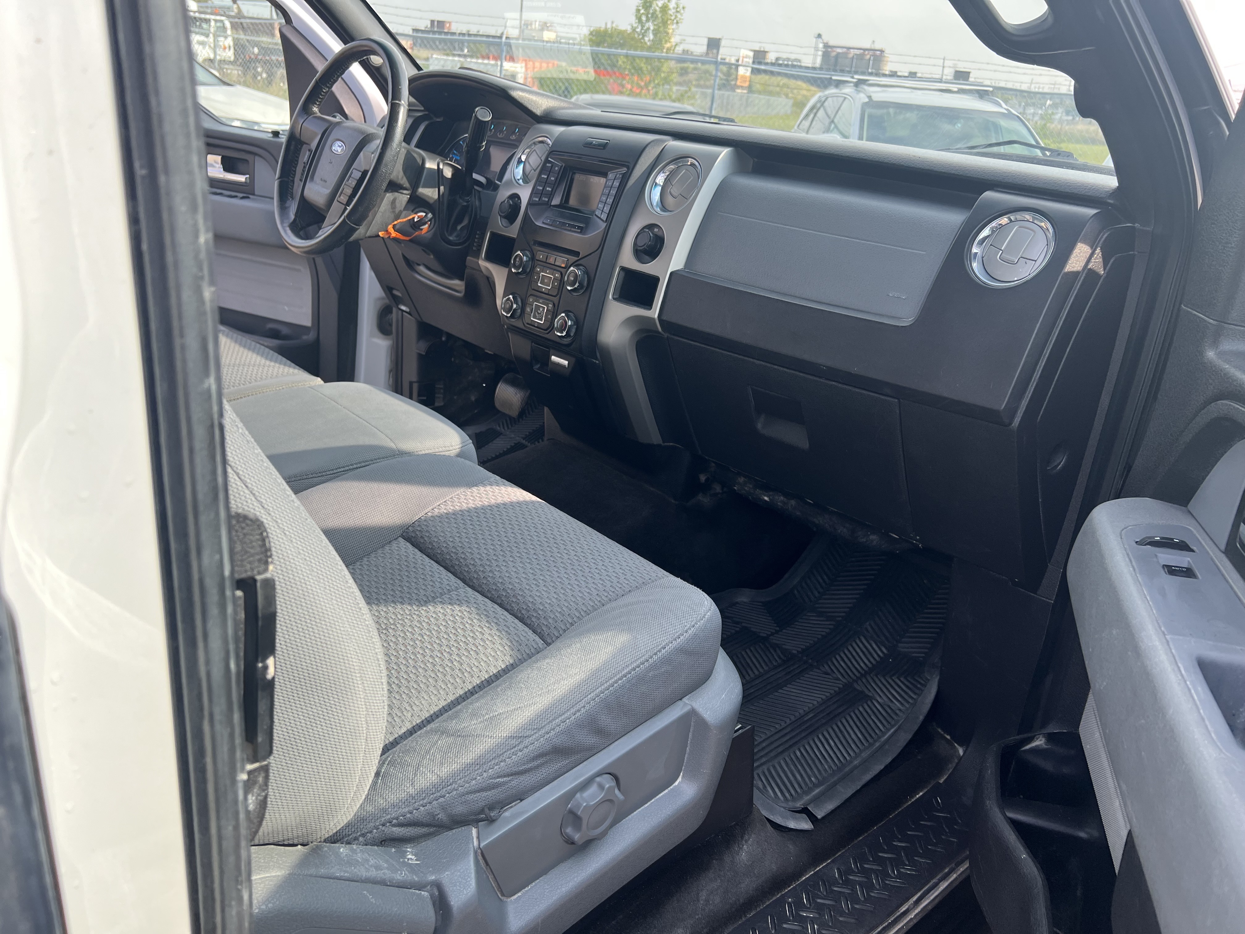/cambridgemotors/2014-Ford-F-150-2510961523776536.jpg