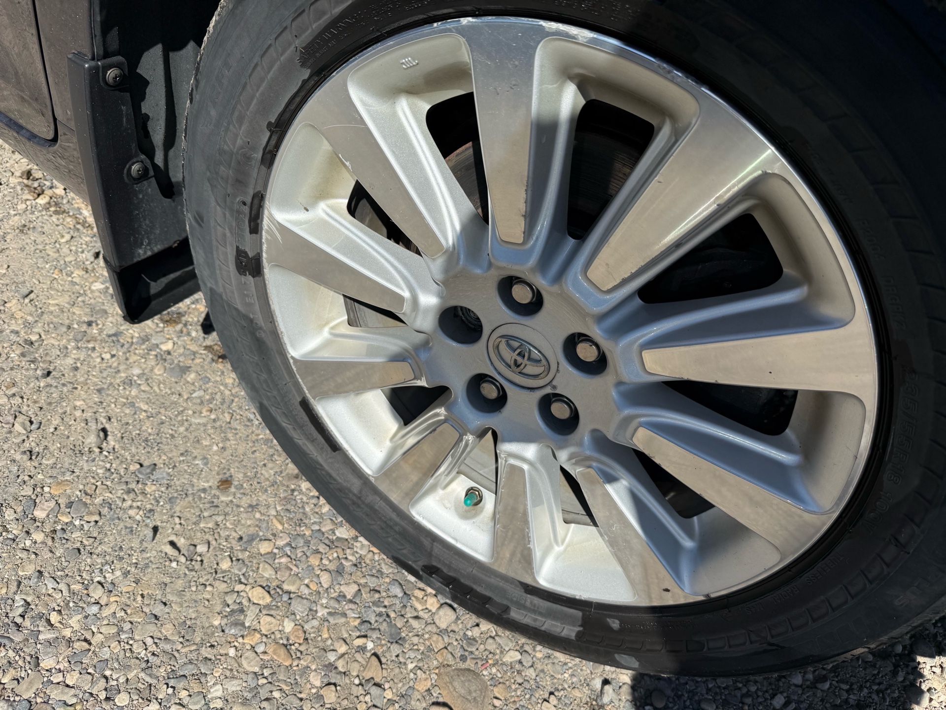 /cambridgemotors/2014-Toyota-Sienna-027691192523528807.jpg