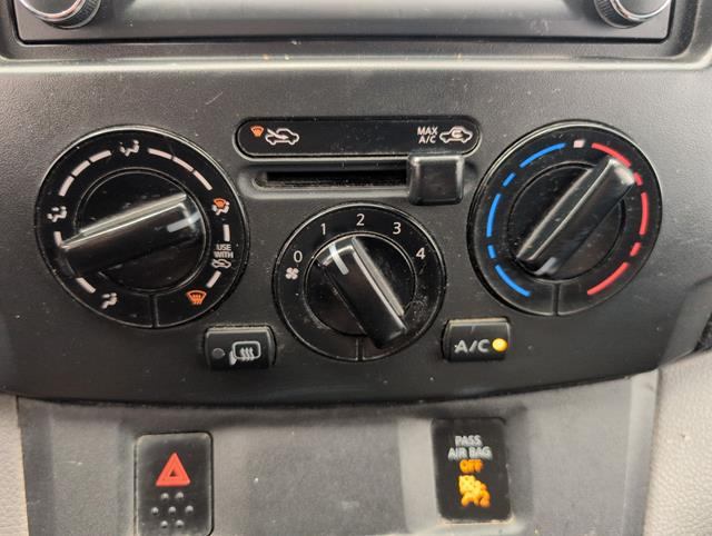 /cambridgemotors/2015-Nissan-NV200-2990136205207823.jpg