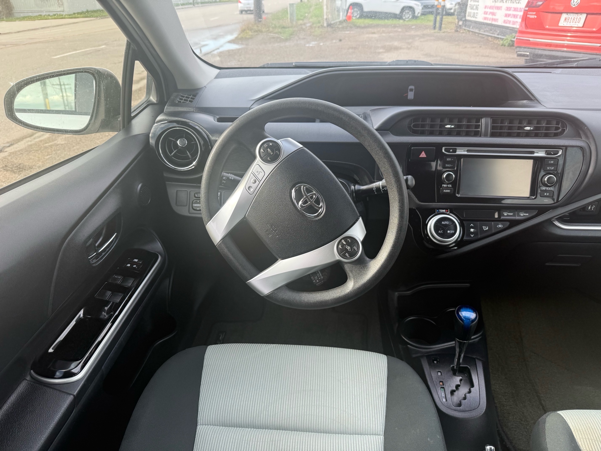 /cambridgemotors/2015-Toyota-Priusc-15475756596066215.jpg