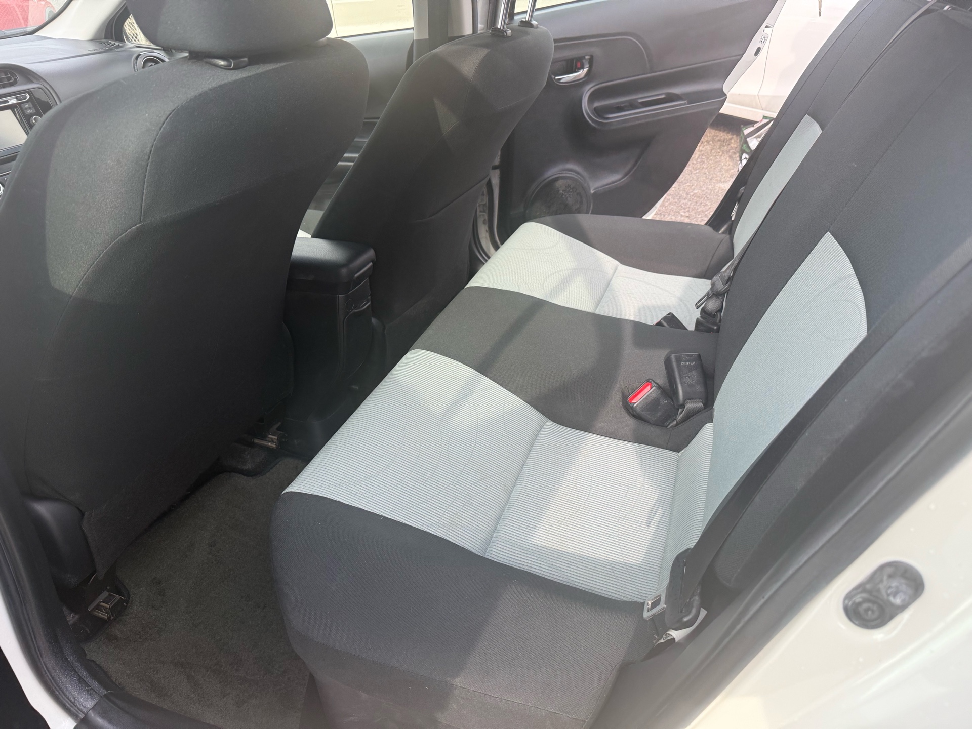 /cambridgemotors/2015-Toyota-Priusc-8660309436770481.jpg