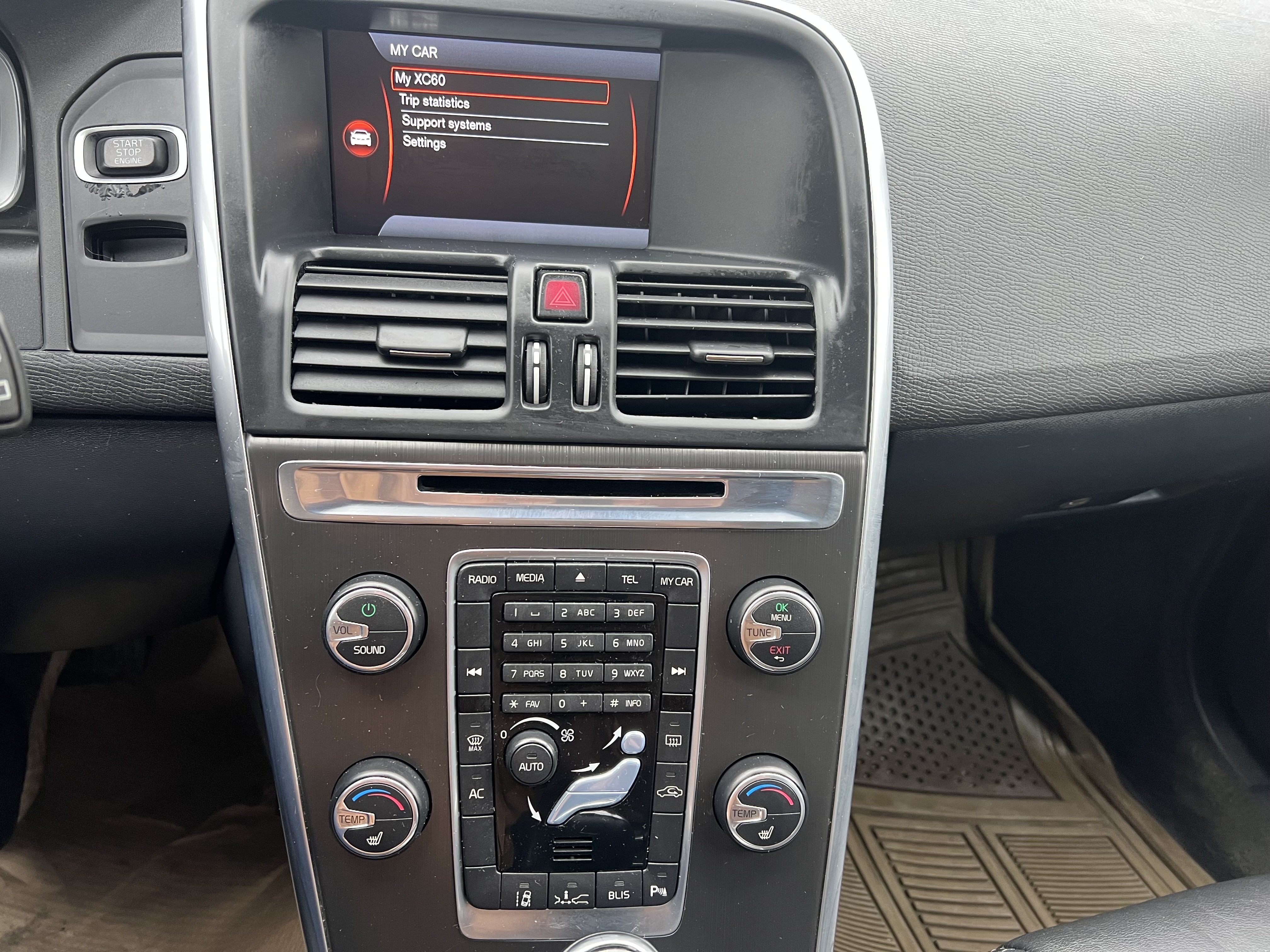 /cambridgemotors/2015-Volvo-XC60-8228729595199846.jpg