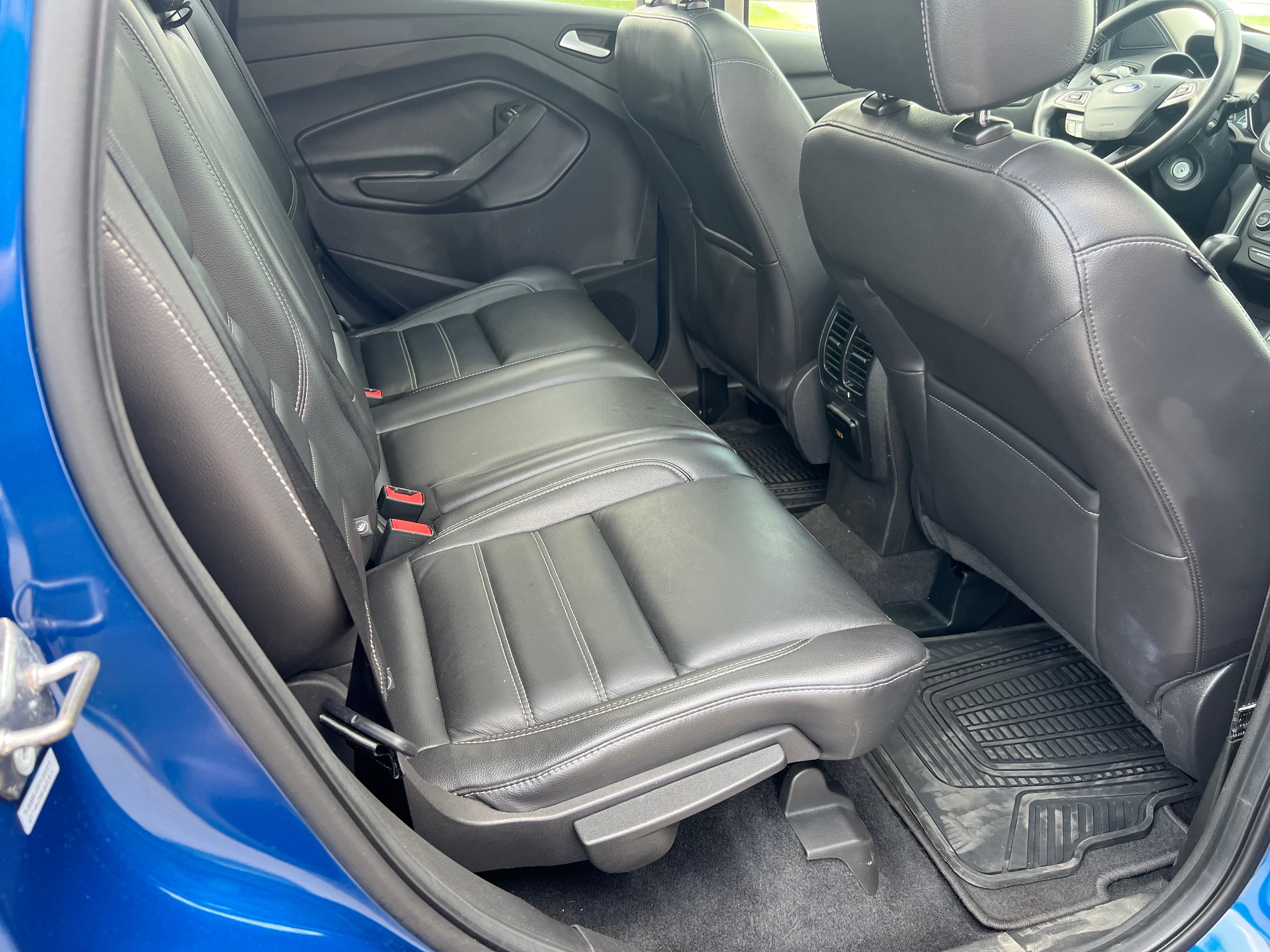 /cambridgemotors/2017-Ford-Escape-051071131947569404.jpg