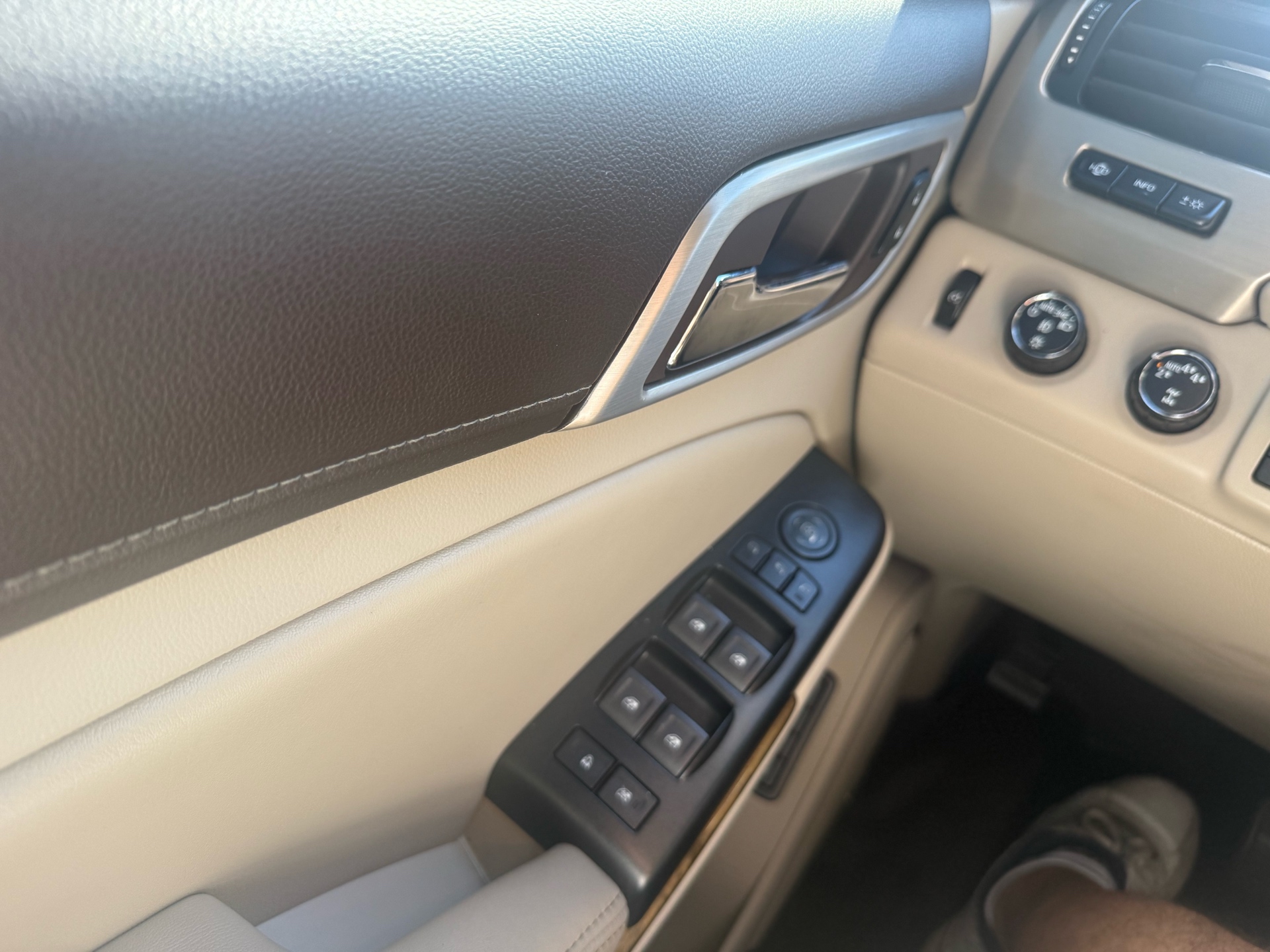 /cambridgemotors/2017-GMC-Yukon-3441720210673256.jpg