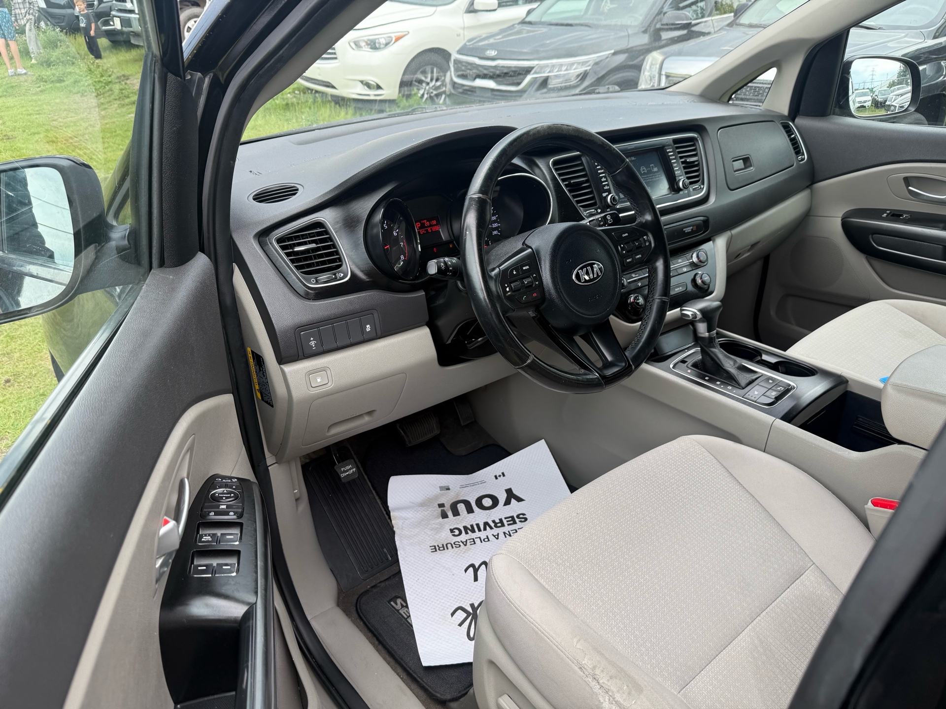 /cambridgemotors/2017-Kia-Sedona-3459601353542179.jpg