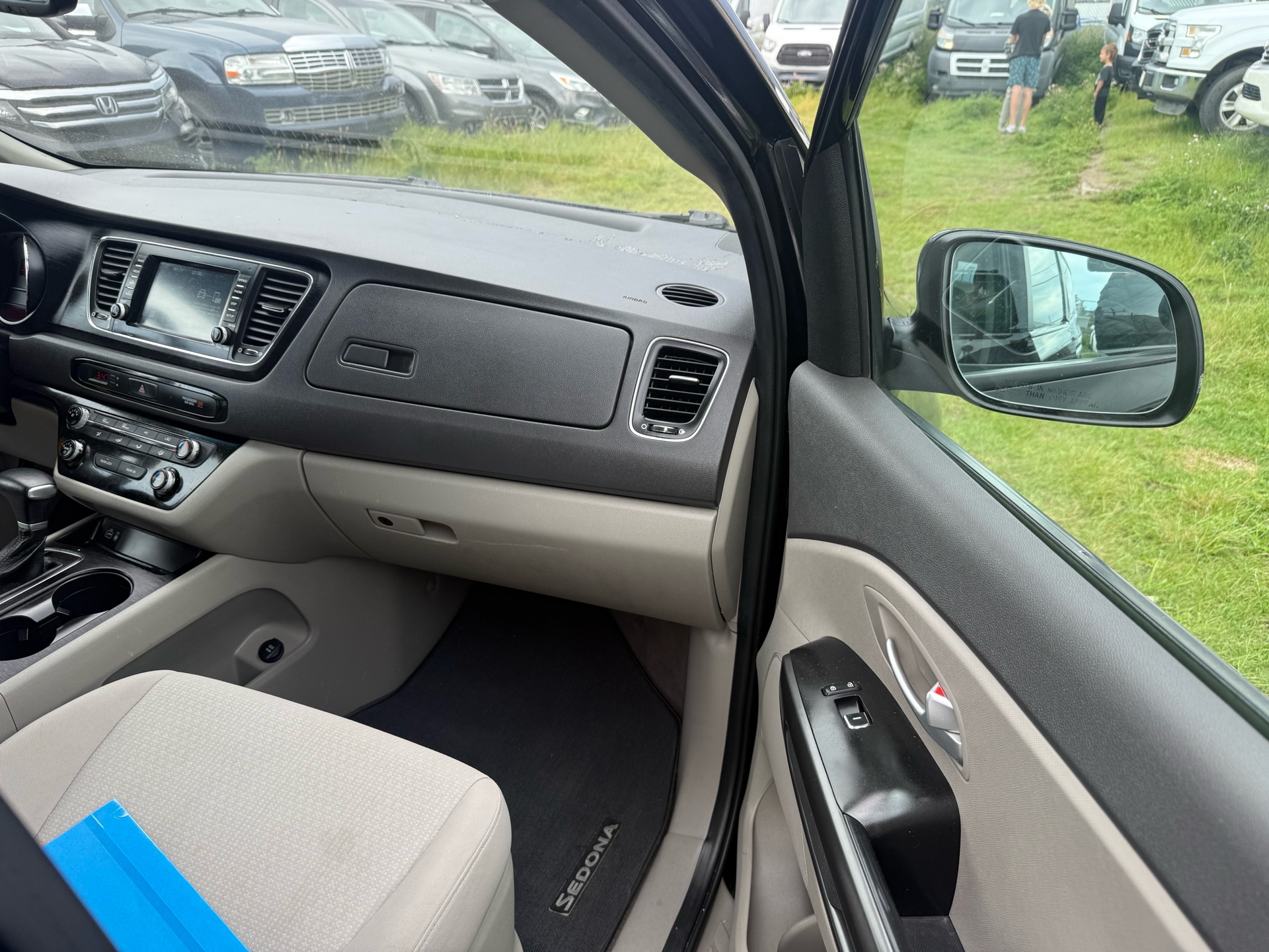 /cambridgemotors/2017-Kia-Sedona-5230065721330286.jpg