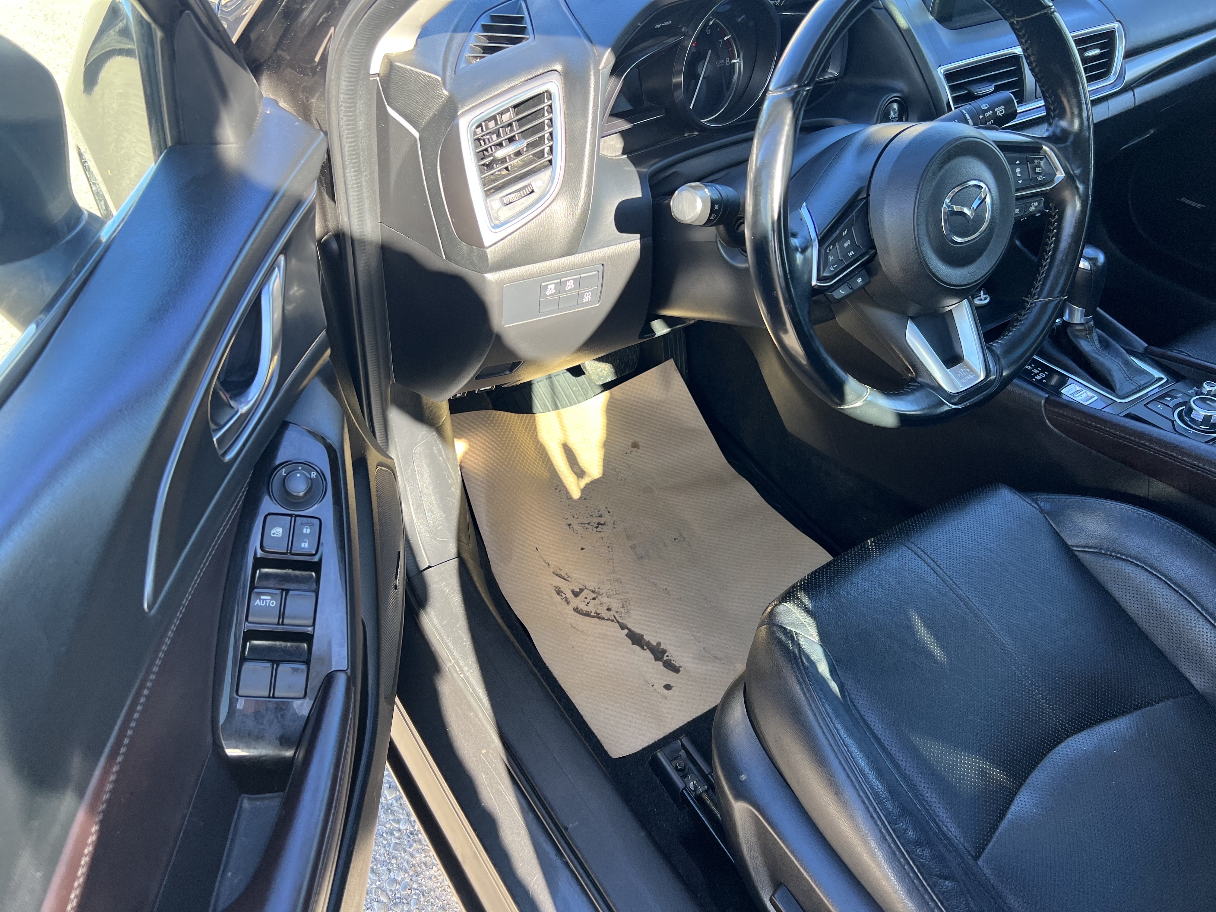 /cambridgemotors/2017-Mazda-Mazda3-6049084203748492.jpg