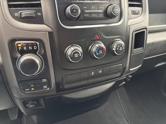 /cambridgemotors/2017-Ram-1500-6820182139901236.jpg