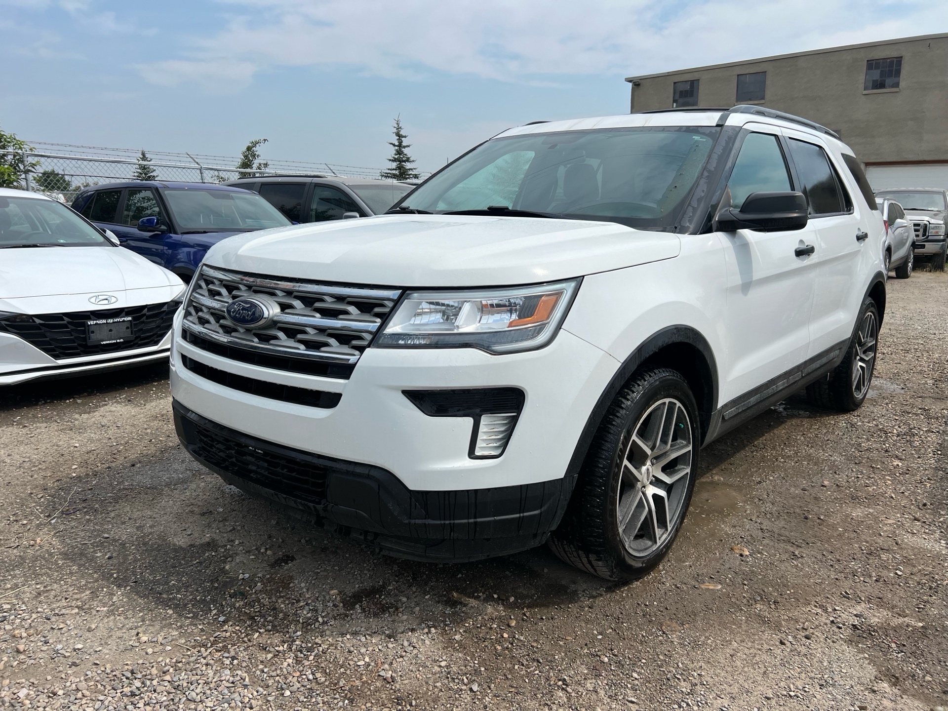 /cambridgemotors/2018-Ford-Explorer-8381960301935854.jpg