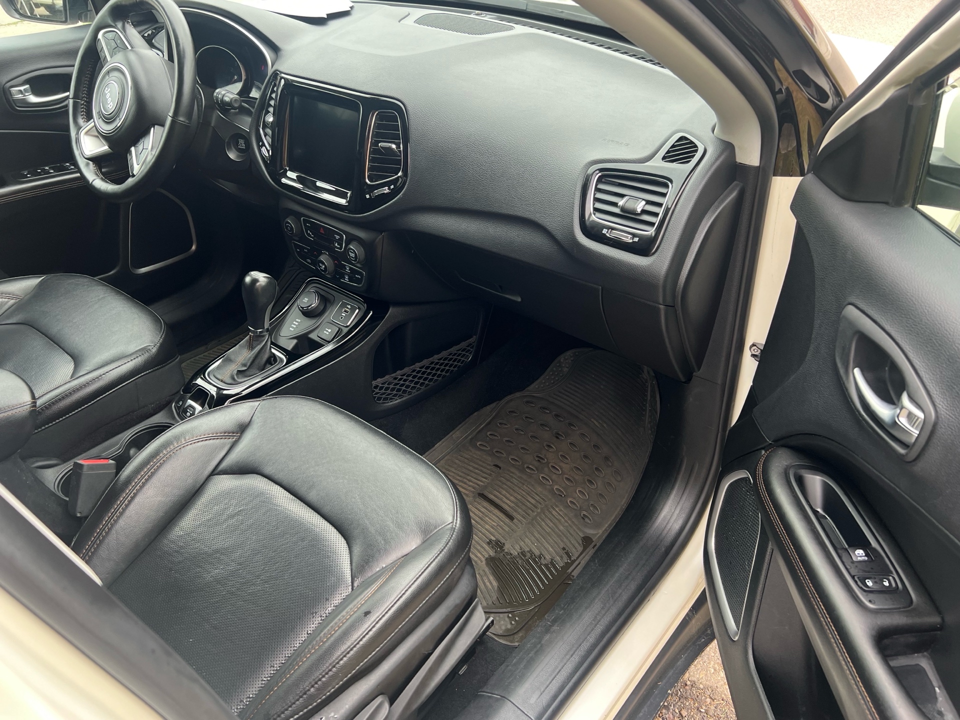 /cambridgemotors/2018-Jeep-Compass-6211512137145925.jpg