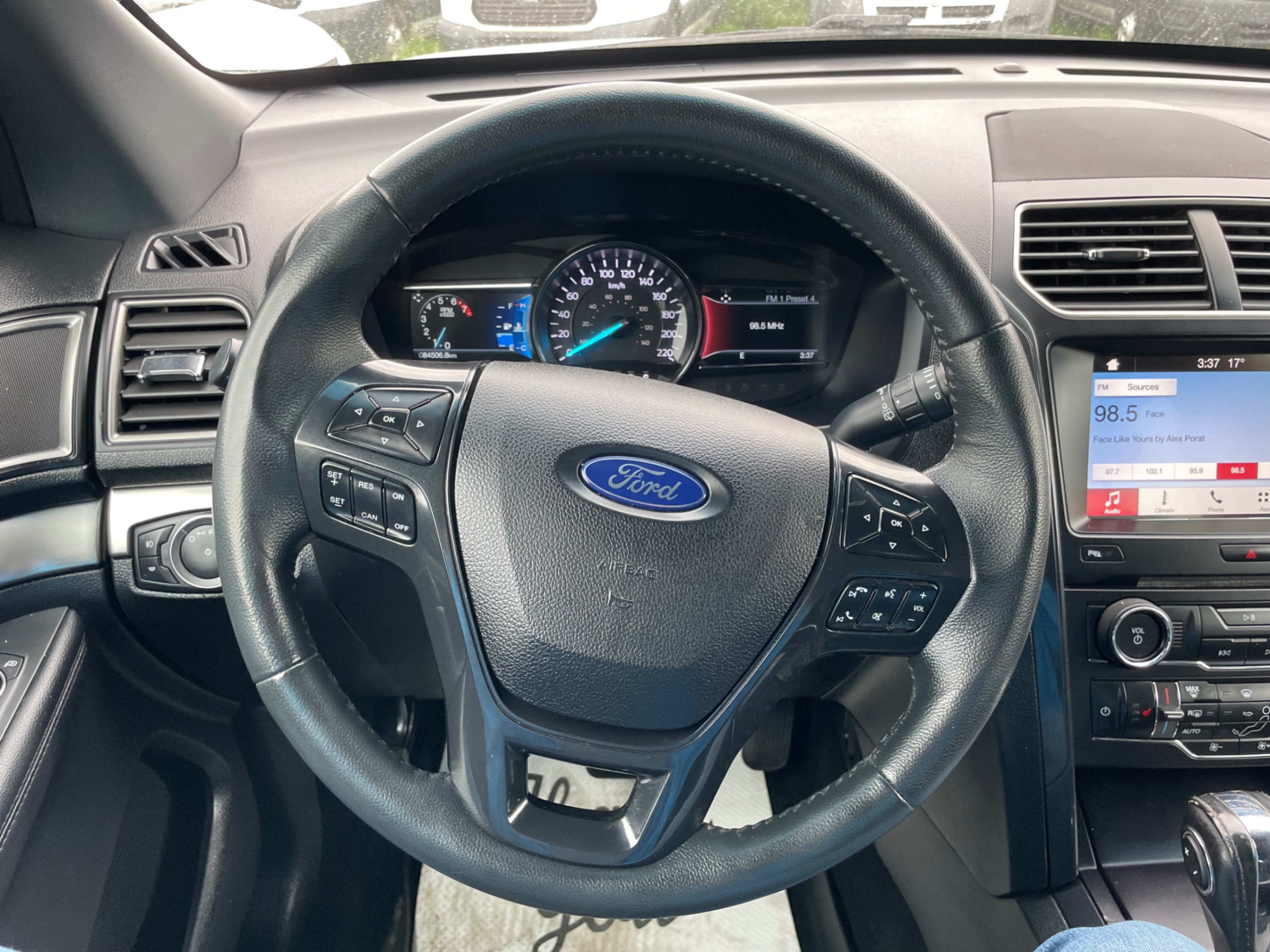 /cambridgemotors/2019-Ford-Explorer-3627626454108719.jpg