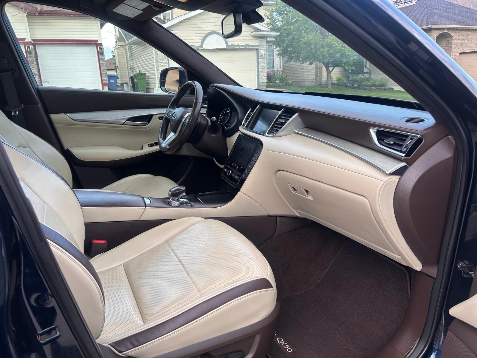 /cambridgemotors/2019-INFINITI-QX50-38794712299325806.jpg