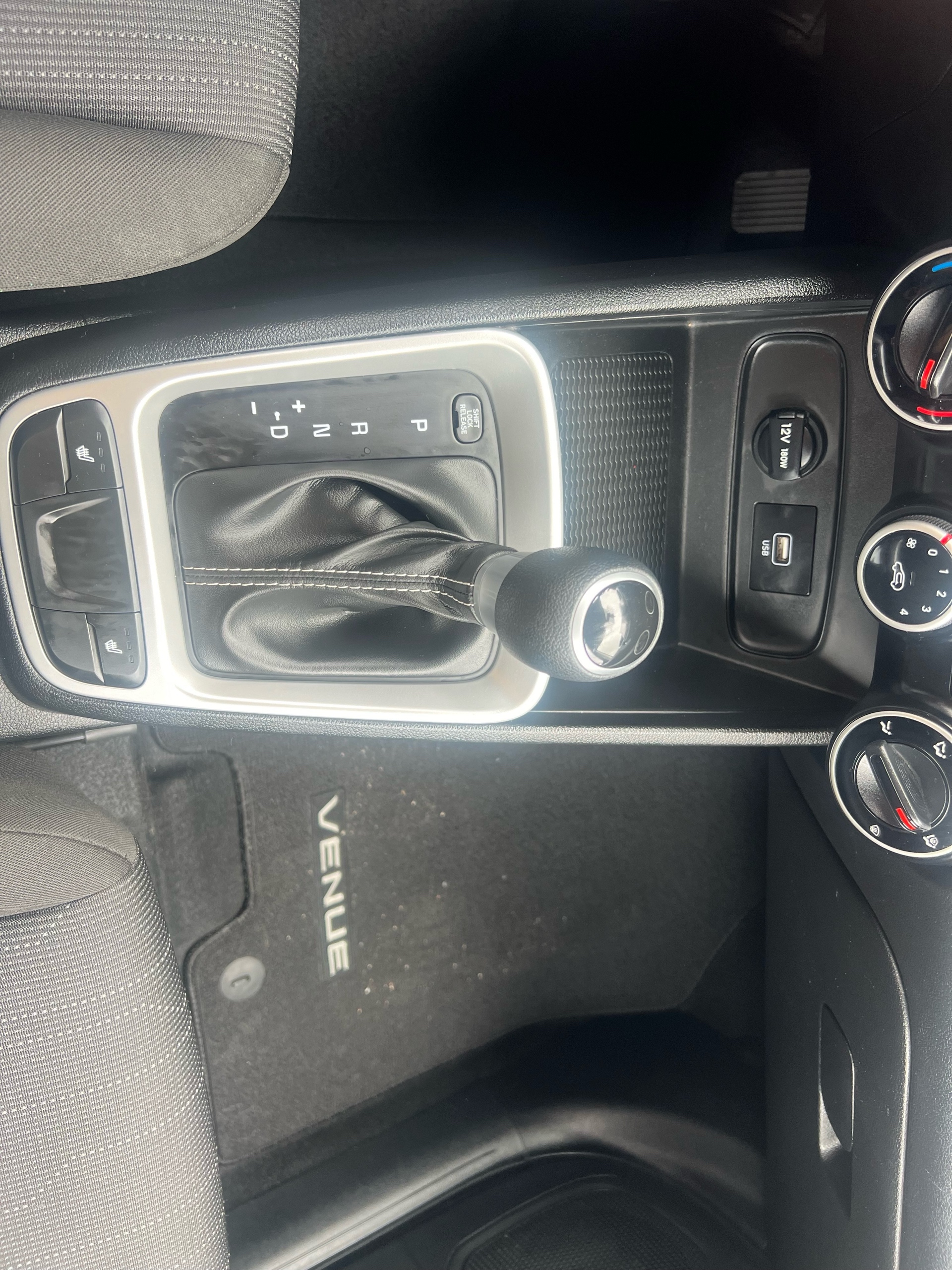 /cambridgemotors/2021-Hyundai-Venue-38606146240689676.jpg