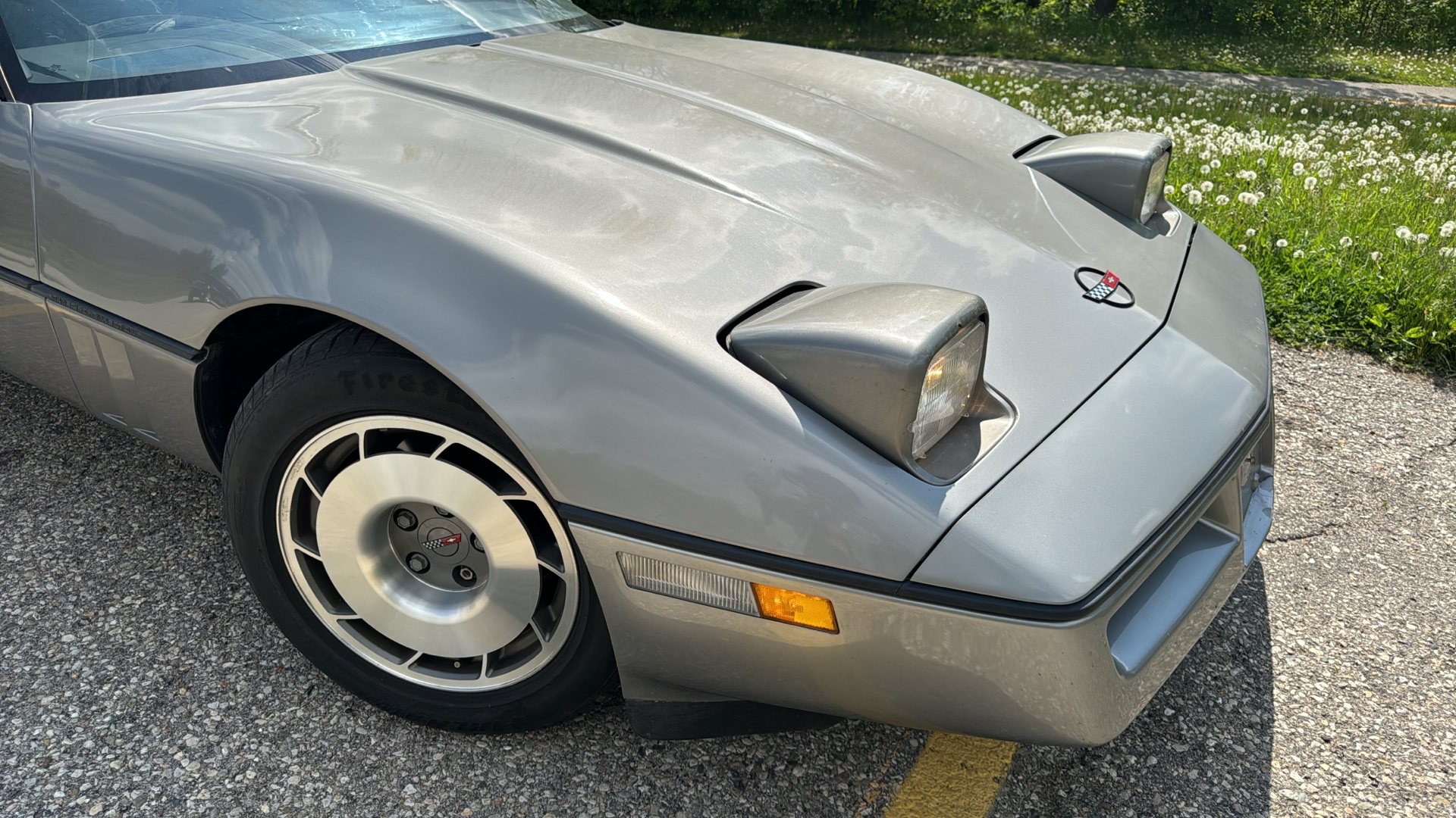 /canadacars/1987-Chevrolet-Corvette-18704602039220286.jpg