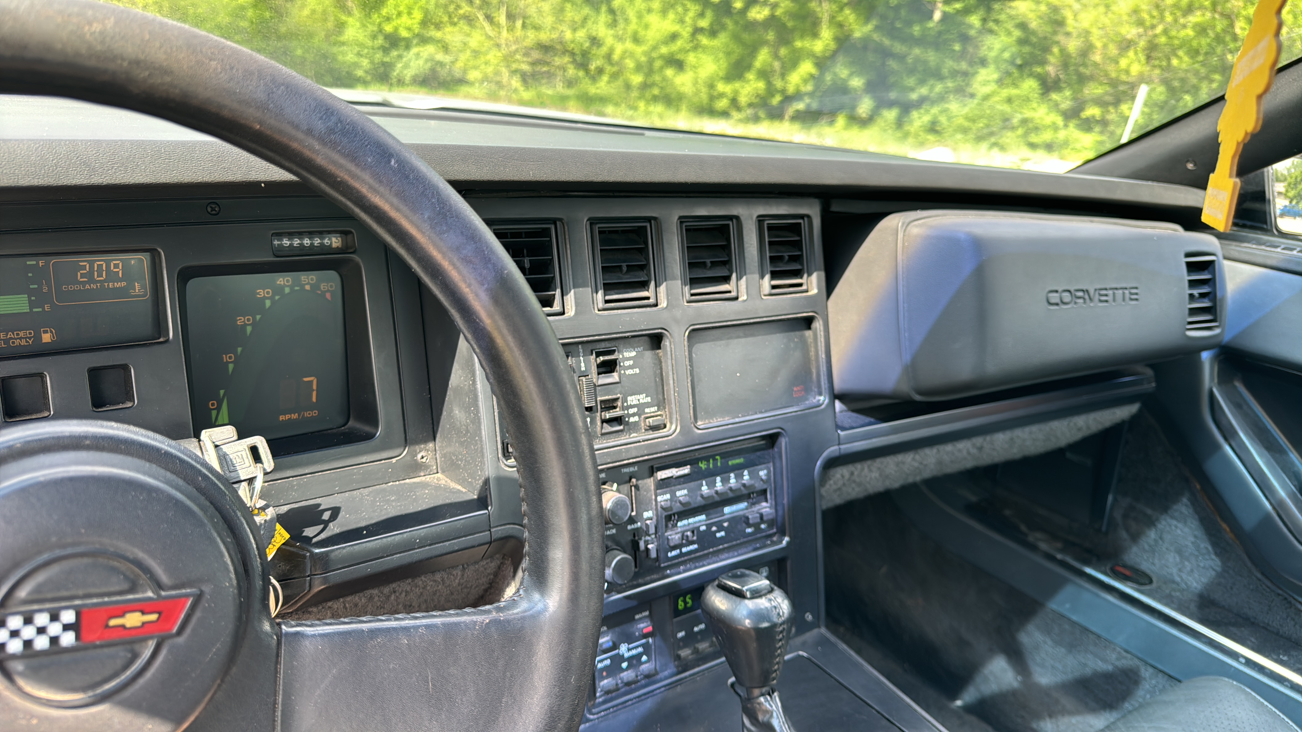 /canadacars/1987-Chevrolet-Corvette-4208665468903414.jpg