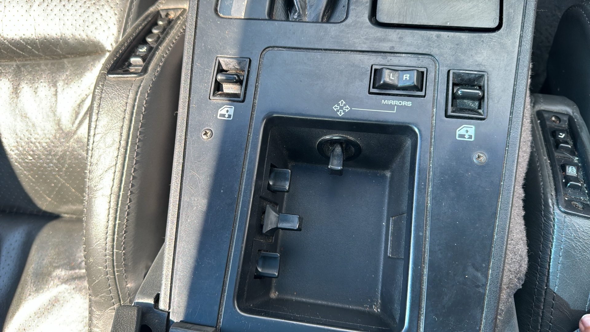/canadacars/1987-Chevrolet-Corvette-6702206564528792.jpg