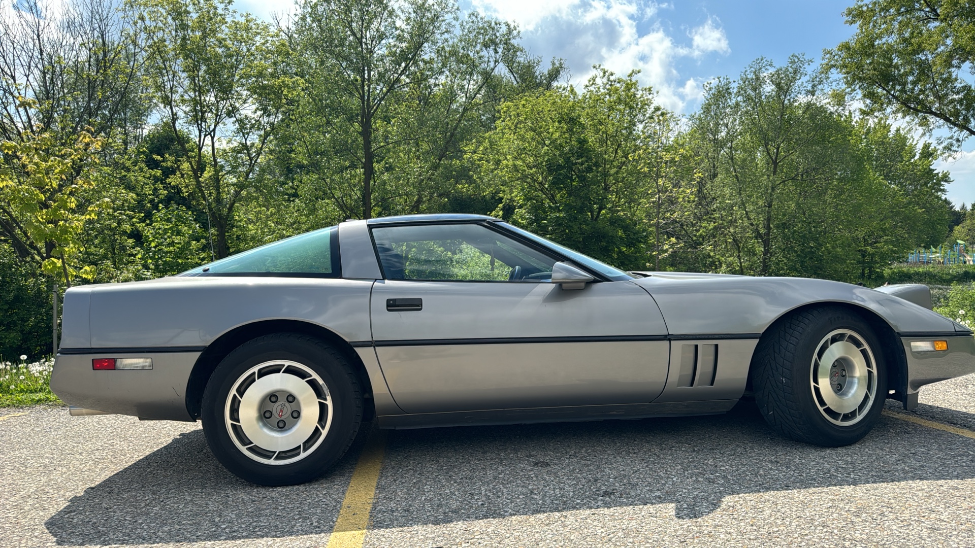 /canadacars/1987-Chevrolet-Corvette-6850660517181899.jpg