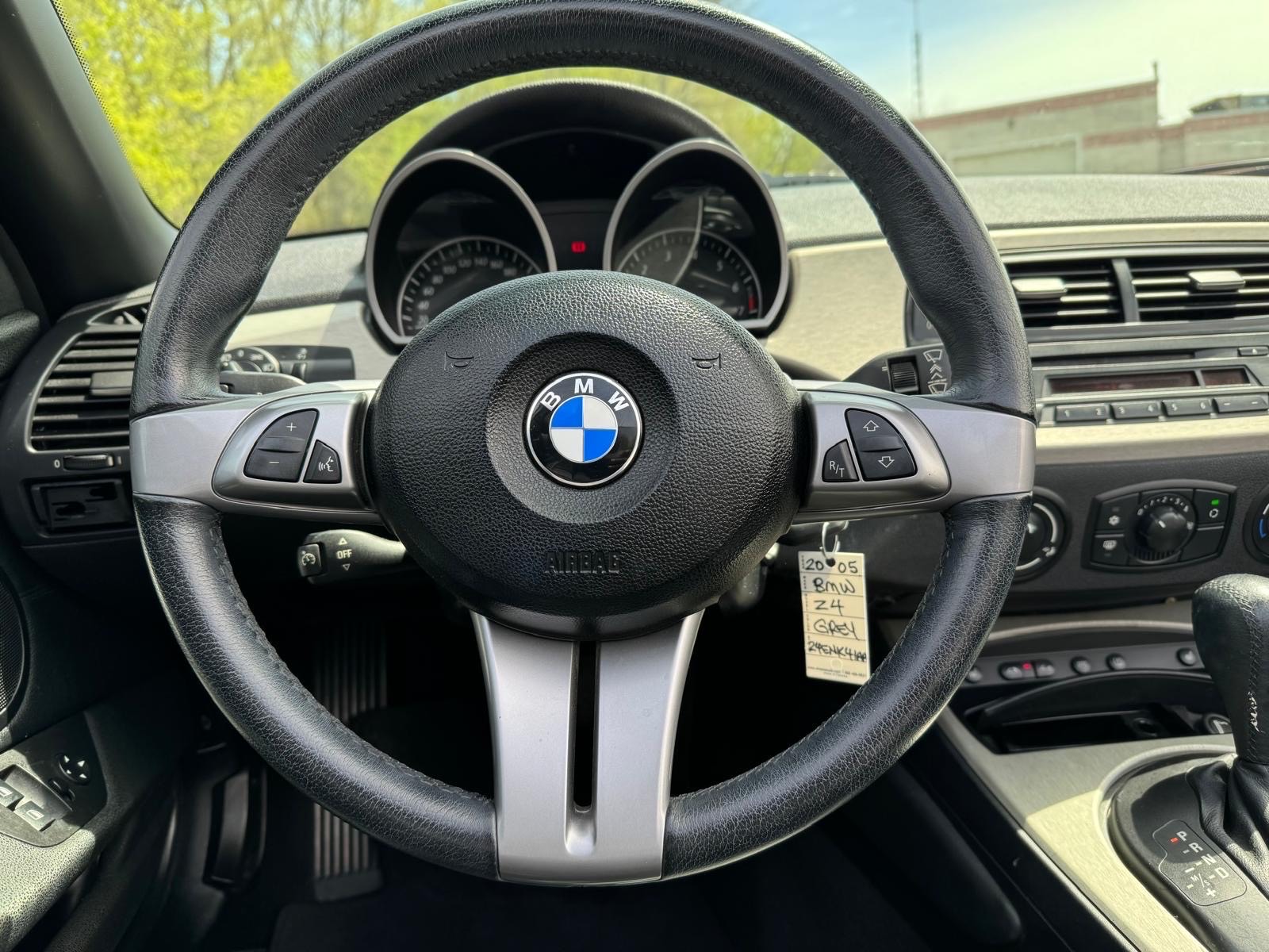 /canadacars/2005-BMW-Z4-050883902211720455.jpg