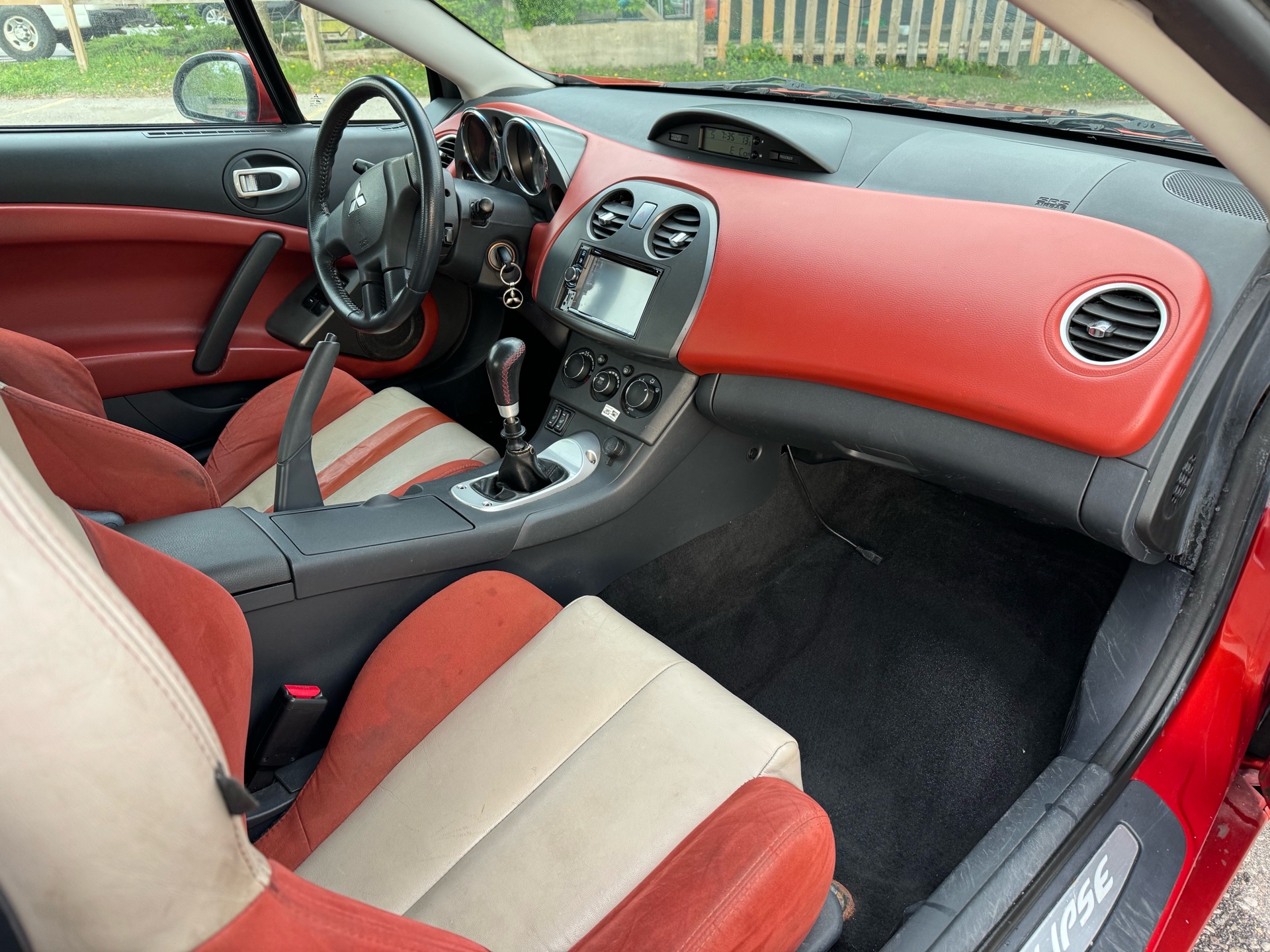 /canadacars/2008-Mitsubishi-Eclipse-2638000556803737.jpg