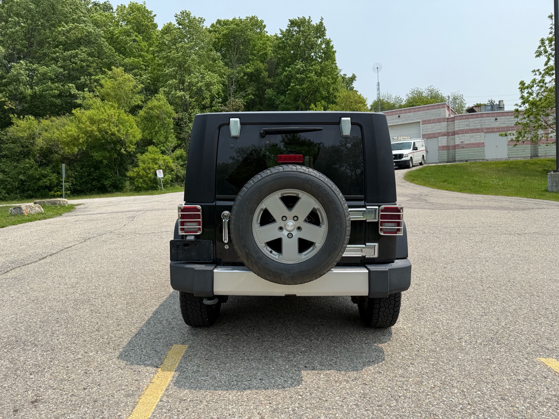 /canadacars/2009-Jeep-WranglerUnlimited-22392450074389347.jpg