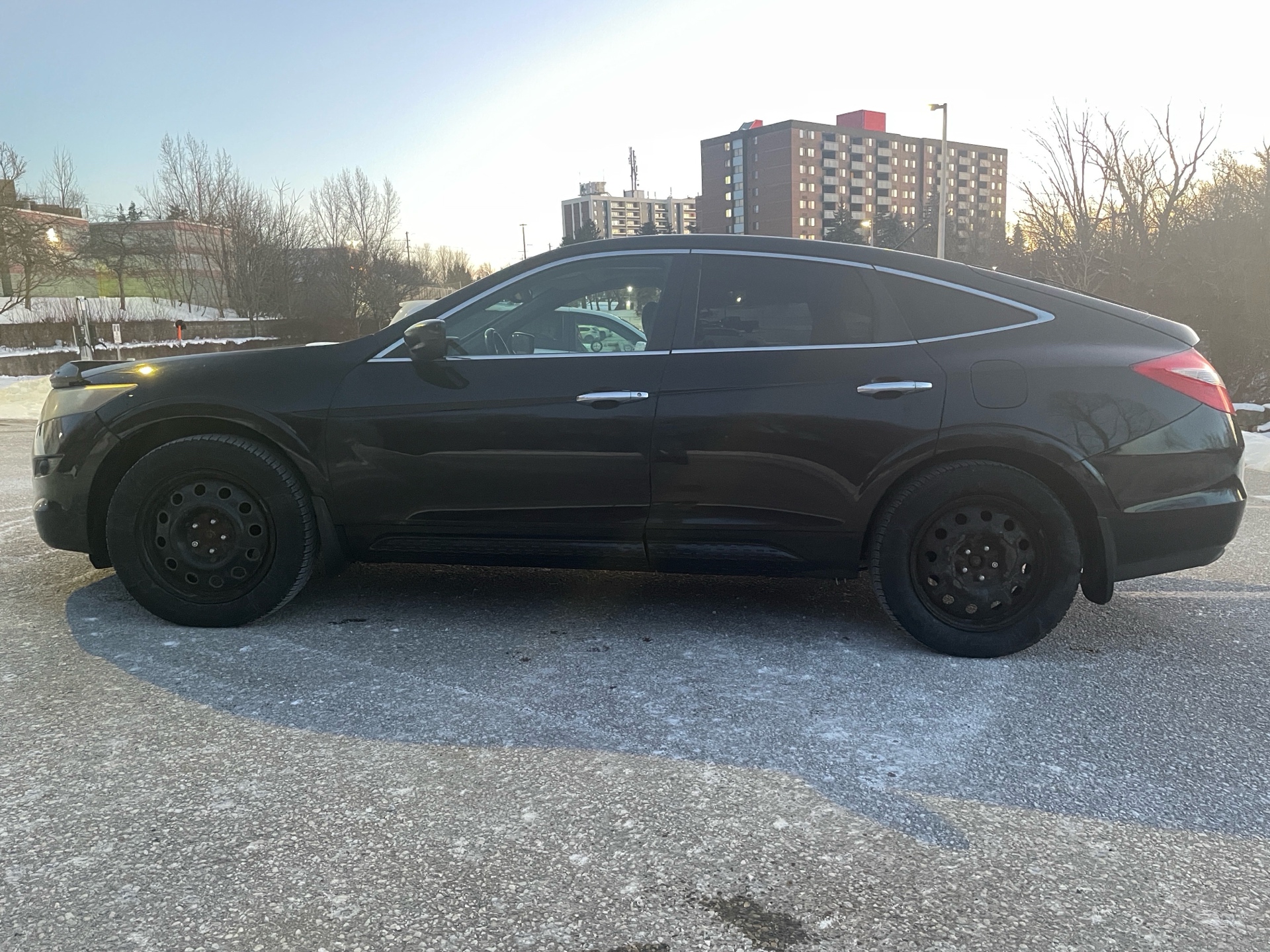 /canadacars/2010-Honda-AccordCrosstour-4353569829452053.jpg