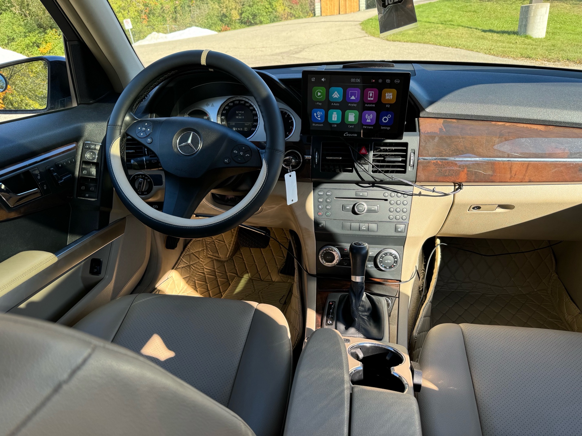 /canadacars/2010-Mercedes-Benz-GLK-Class-5524983996404282.jpg