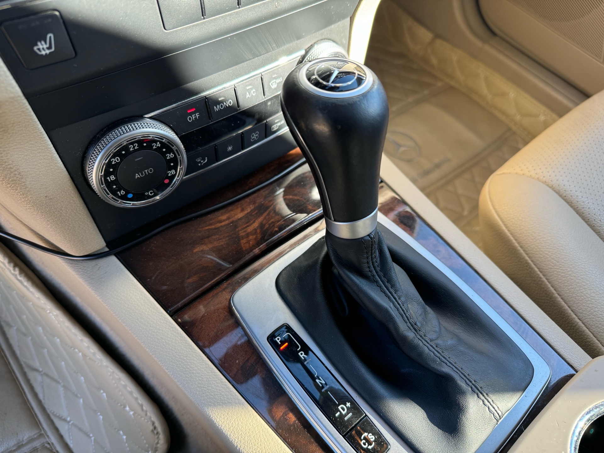 /canadacars/2010-Mercedes-Benz-GLK-Class-62454725126677.jpg