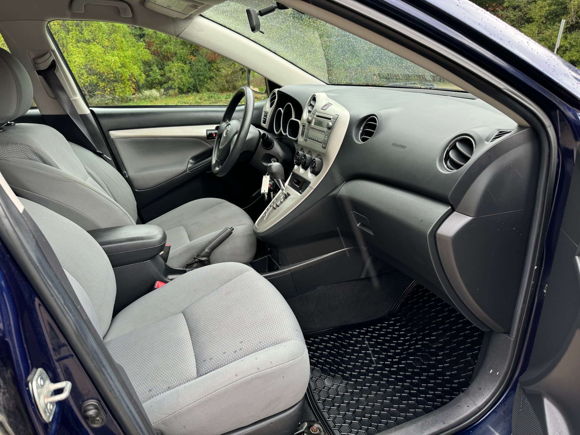 /canadacars/2010-Toyota-Matrix-2772165181743116.jpg