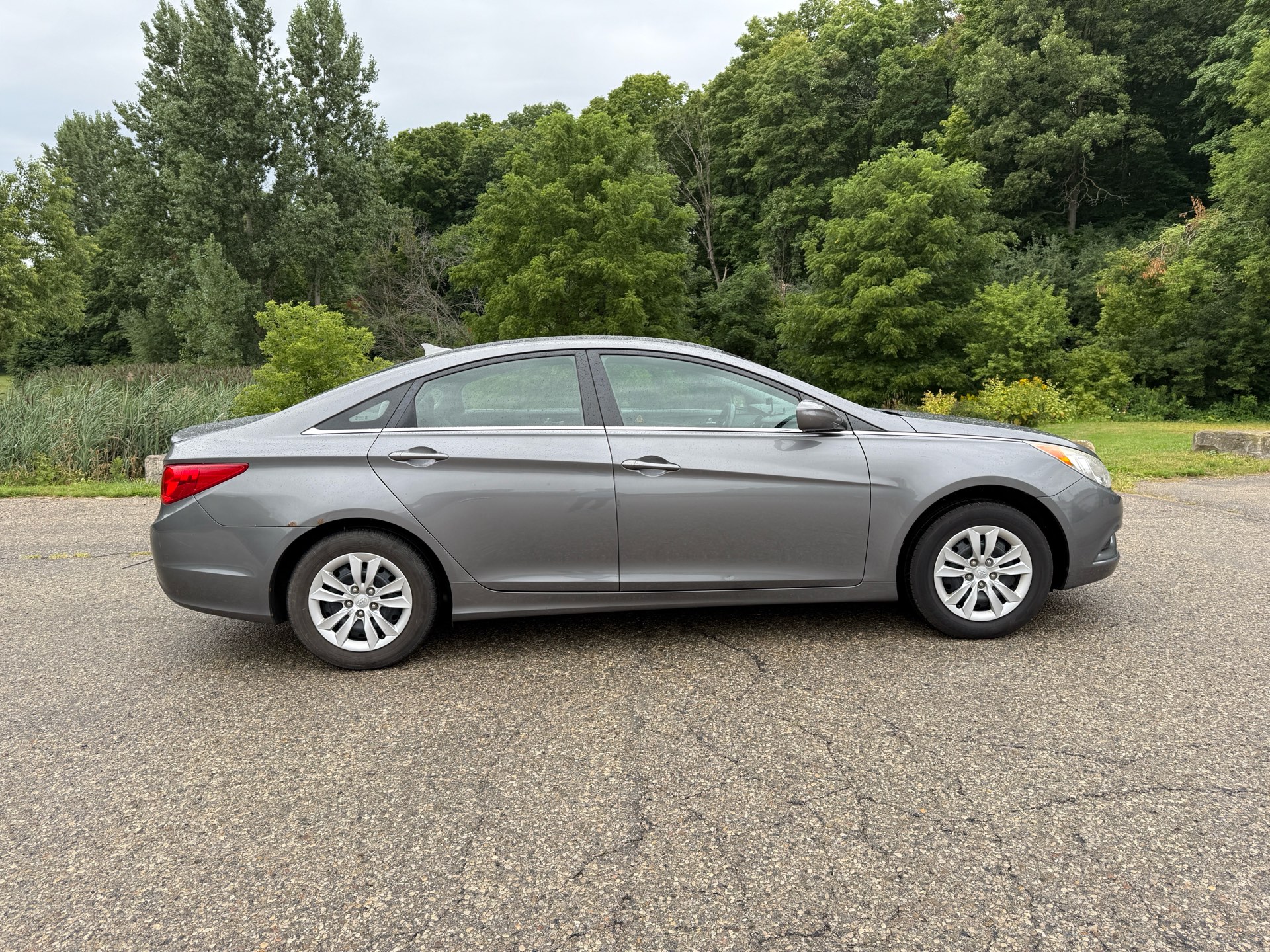 /canadacars/2011-Hyundai-Sonata-33426140908620794.jpg