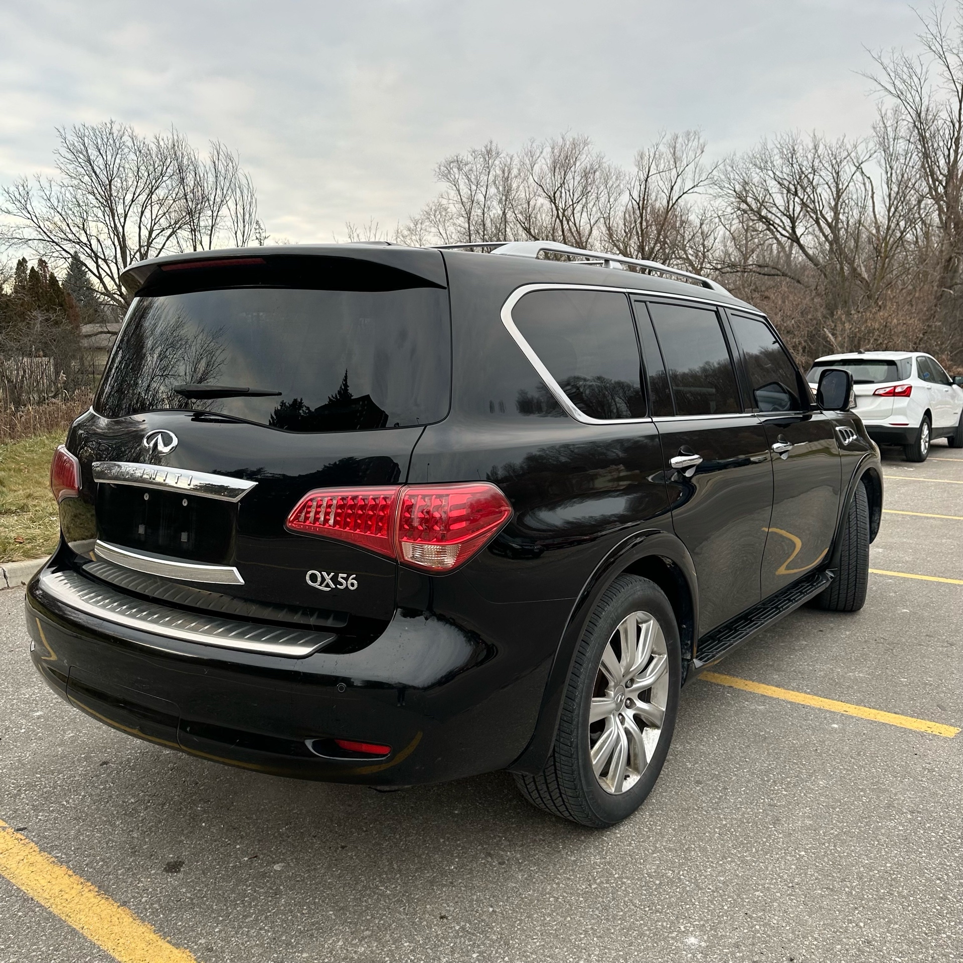 /canadacars/2011-INFINITI-QX56-6829481946550693.jpg