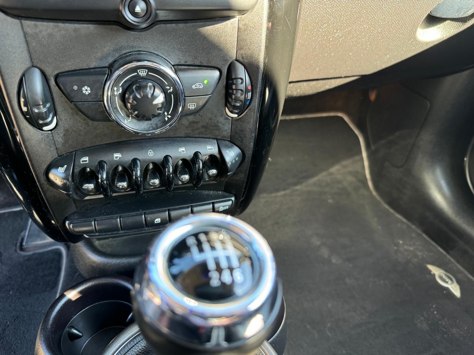 /canadacars/2011-MINI-CooperCountryman-9937065136029808.jpg
