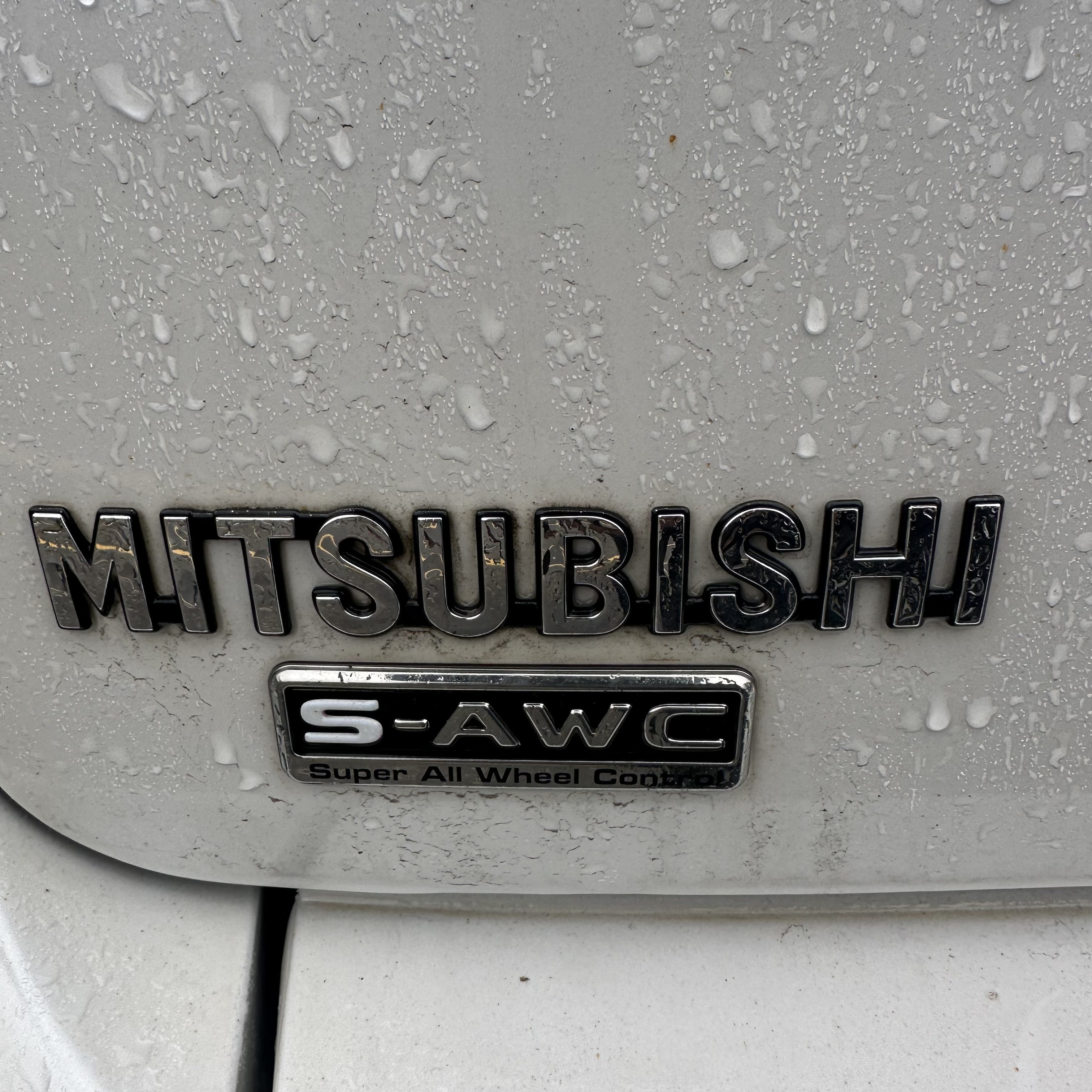 /canadacars/2011-Mitsubishi-Outlander-8670441234352404.jpg