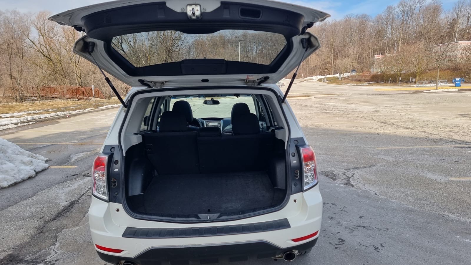 /canadacars/2011-Subaru-Forester-6469303529250501.jpg