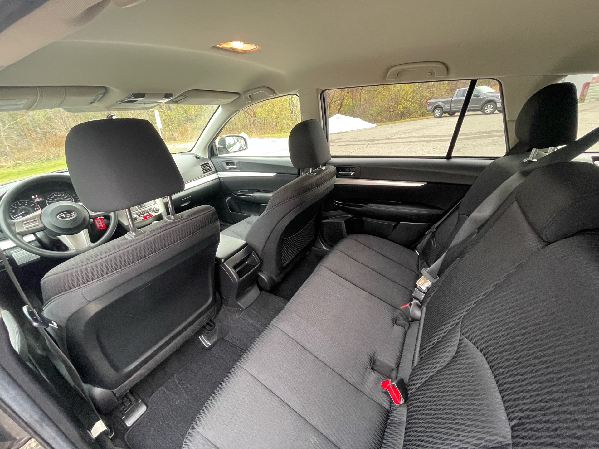/canadacars/2011-Subaru-Outback-33675357030863706.jpg