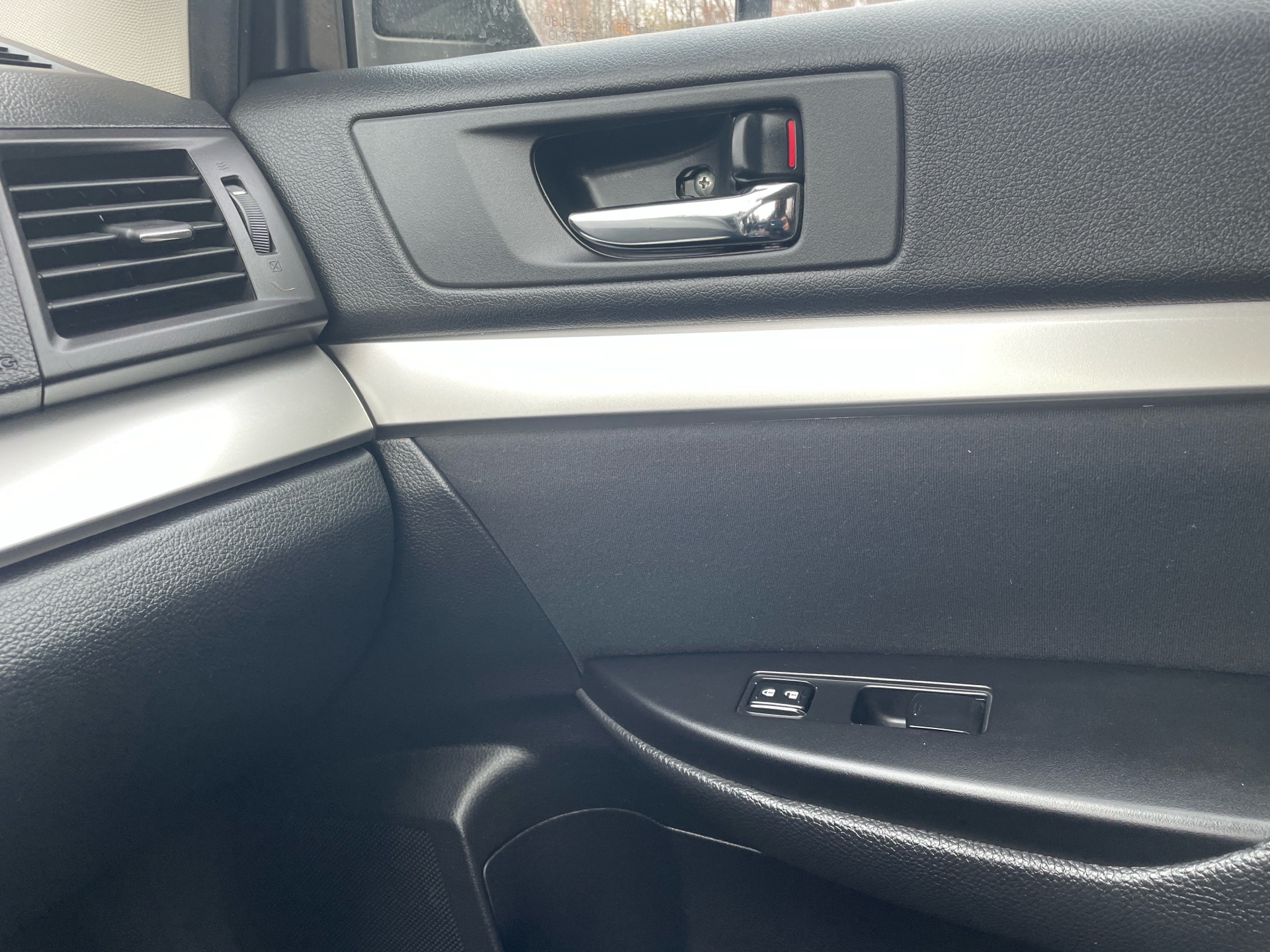 /canadacars/2011-Subaru-Outback-8561385740360825.jpg