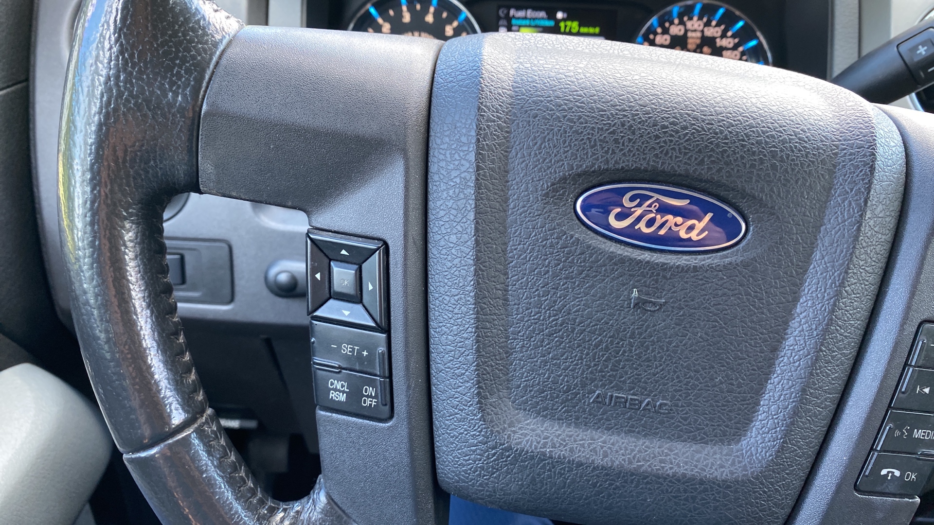 /canadacars/2012-Ford-F-150-710564806670902.jpg