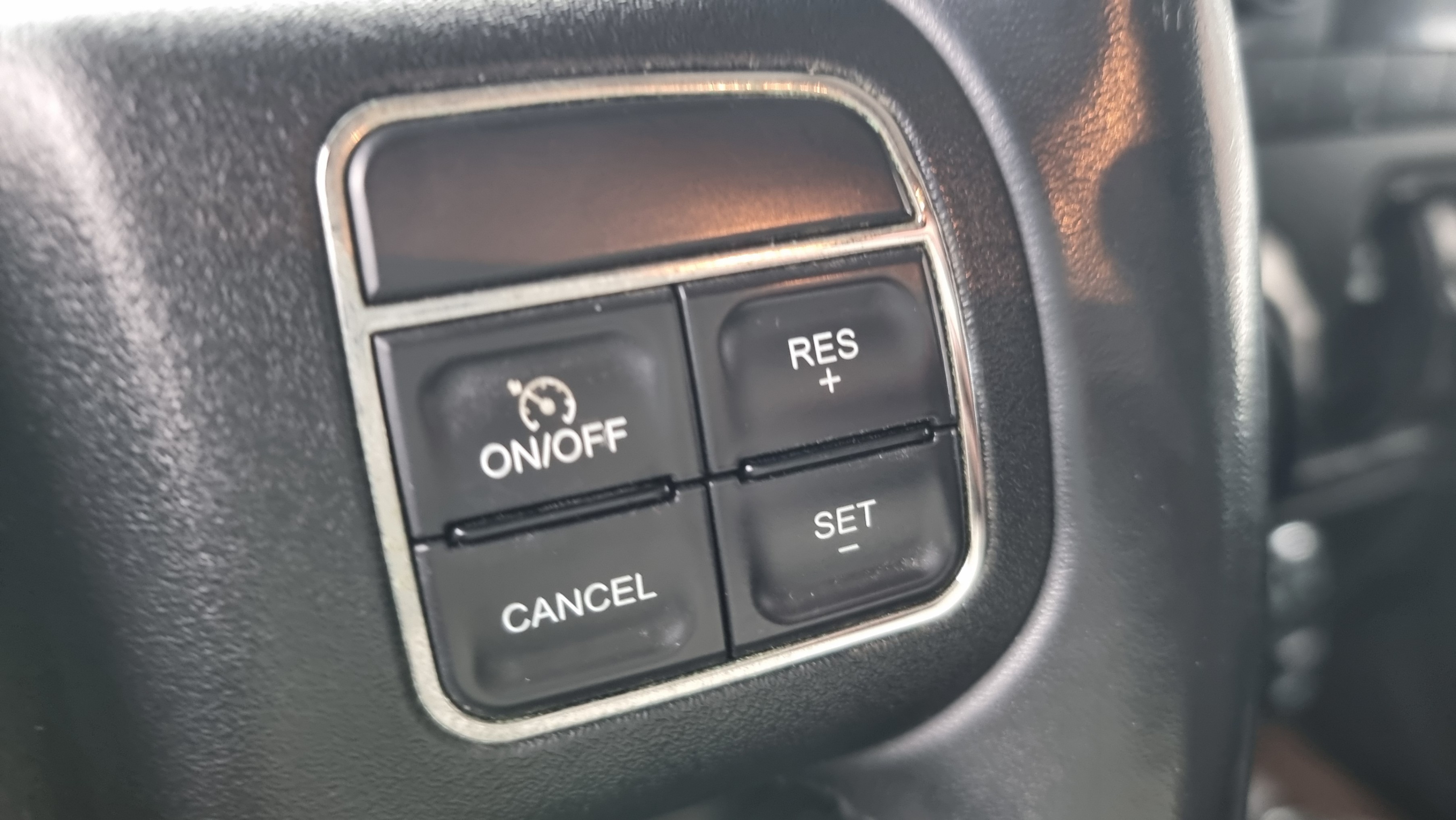/canadacars/2012-Jeep-WranglerUnlimited-09253935578511463.jpg