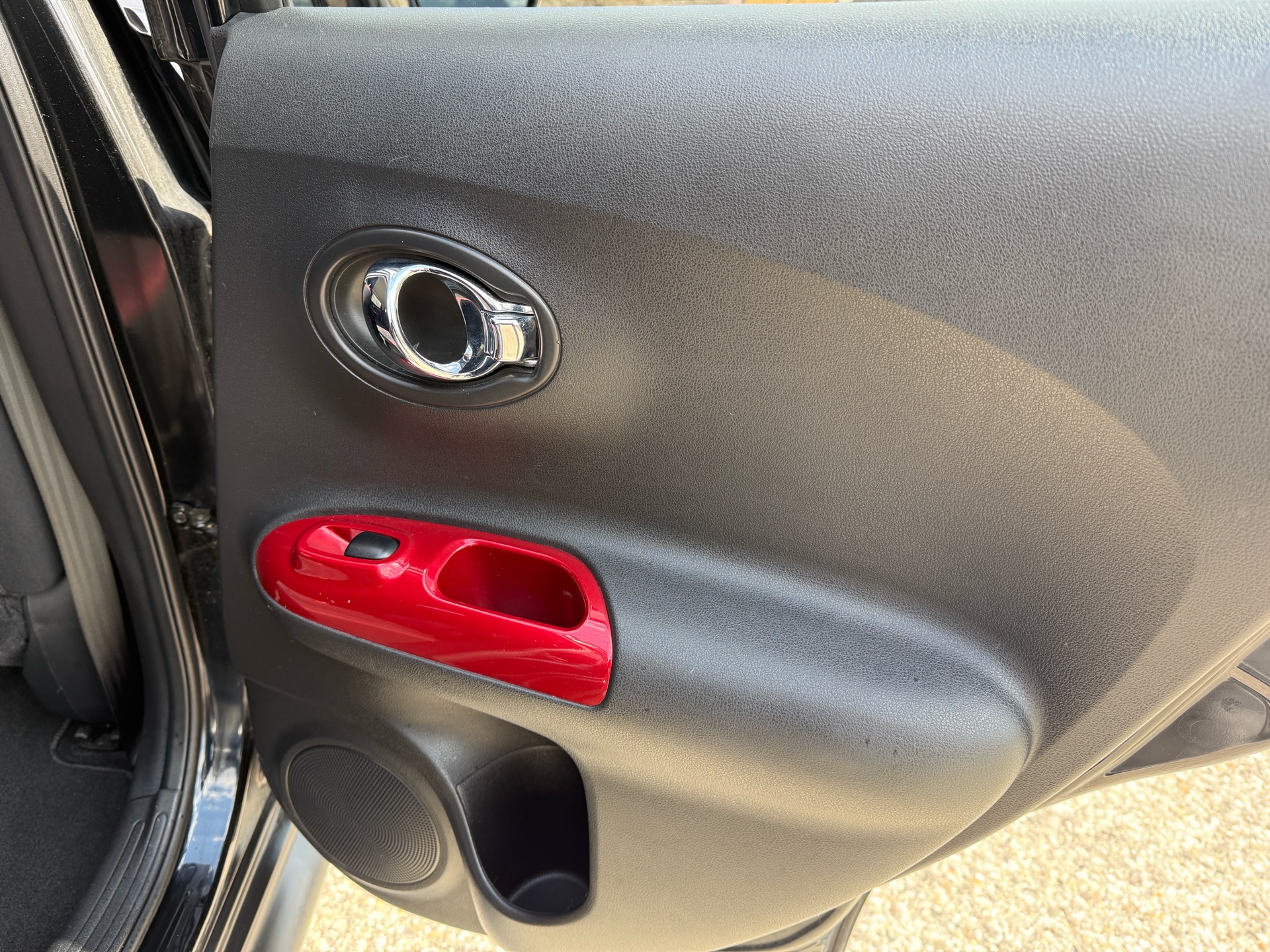 /canadacars/2012-Nissan-JUKE-25027779791706584.jpg