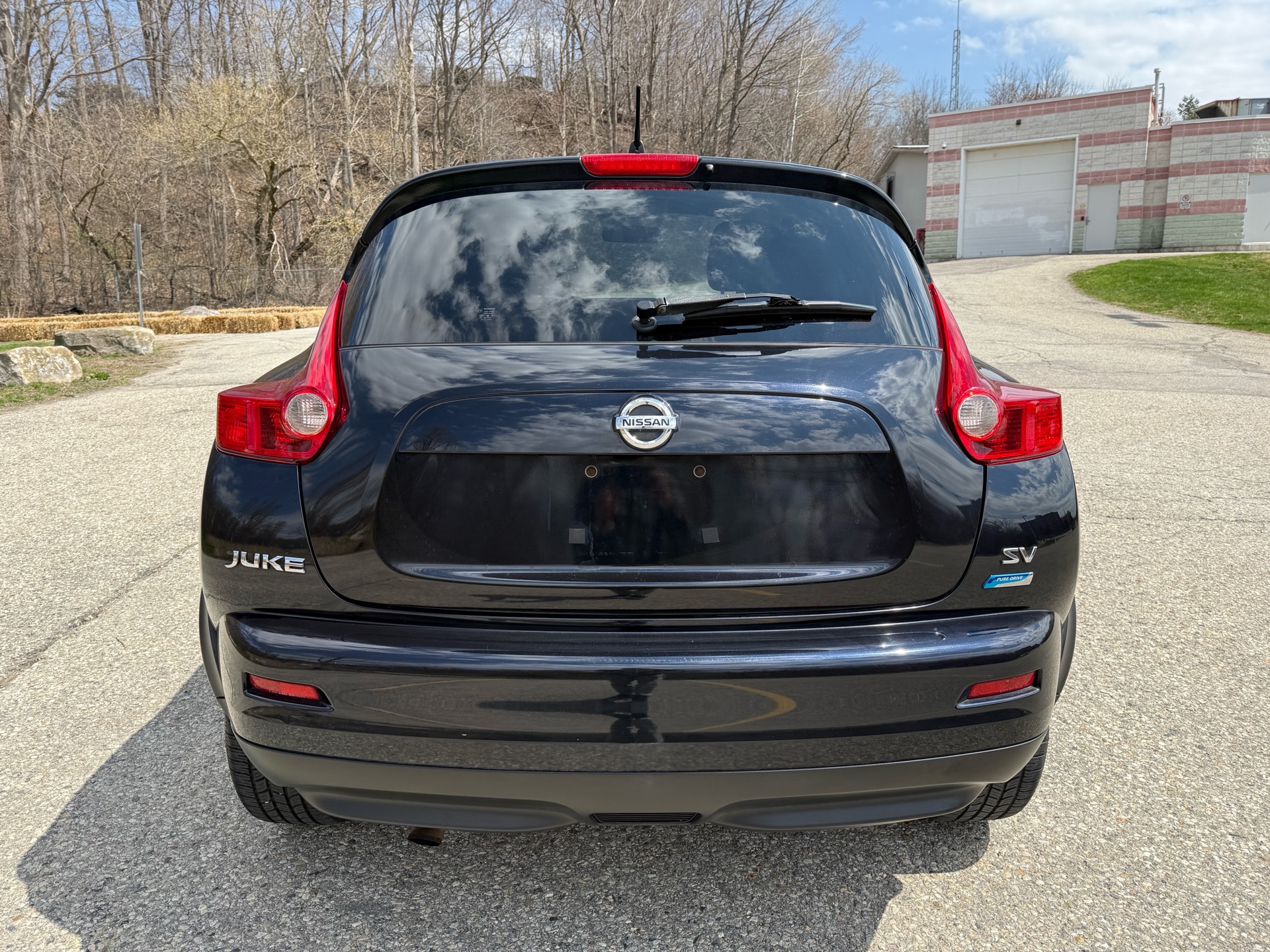 /canadacars/2012-Nissan-JUKE-40463091598130085.jpg