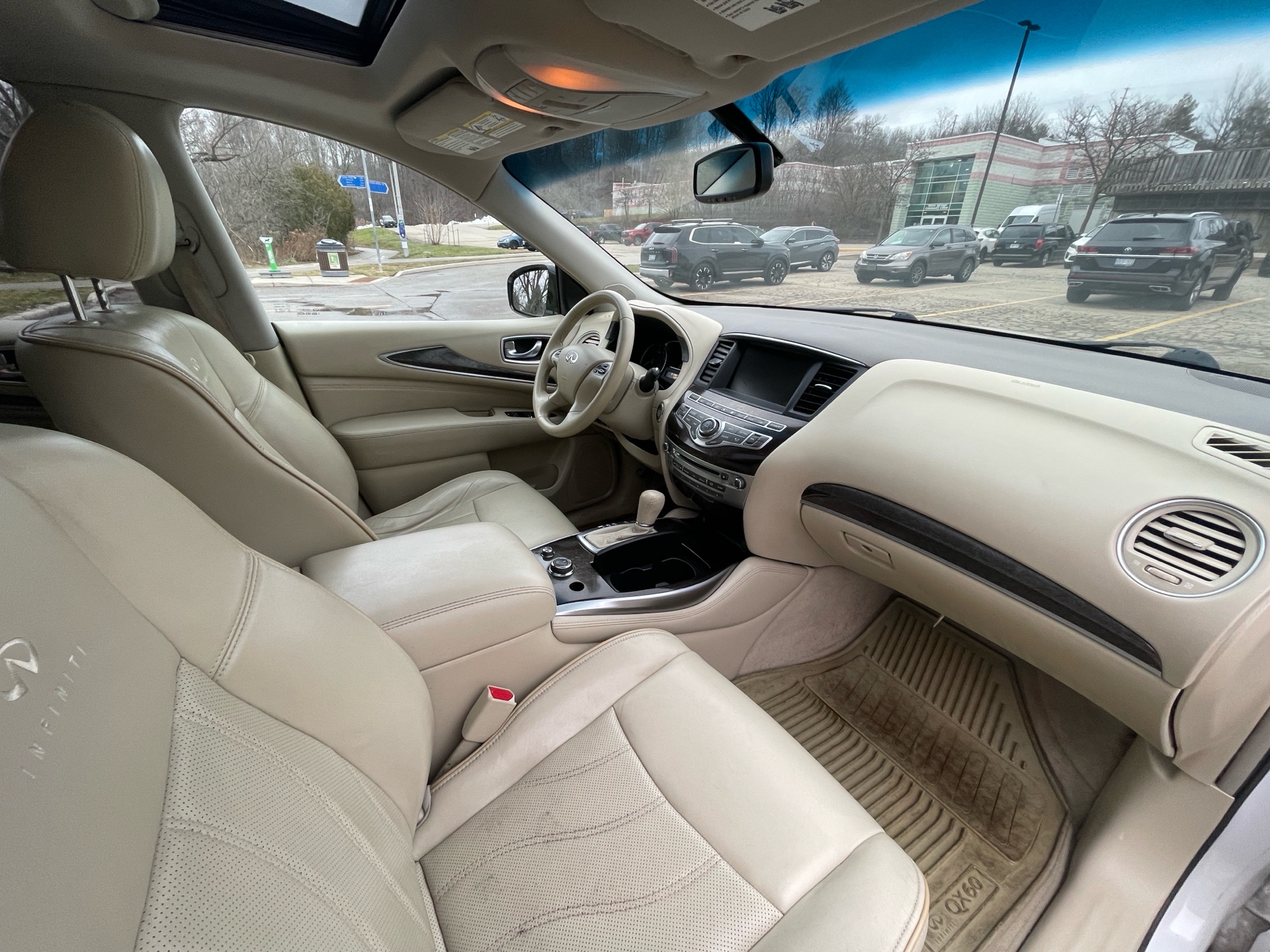 /canadacars/2013-INFINITI-JX35-18783302537200774.jpg