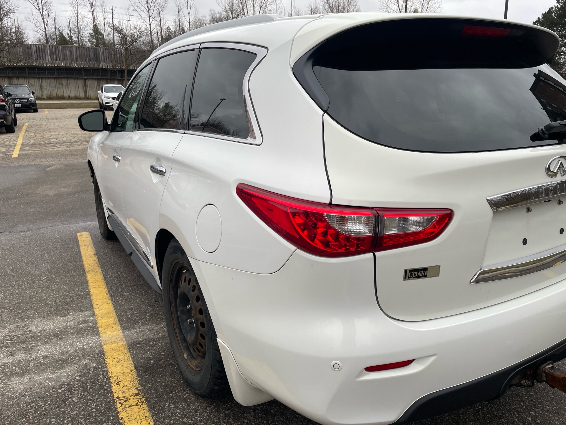 /canadacars/2013-INFINITI-JX35-42828299657612257.jpg