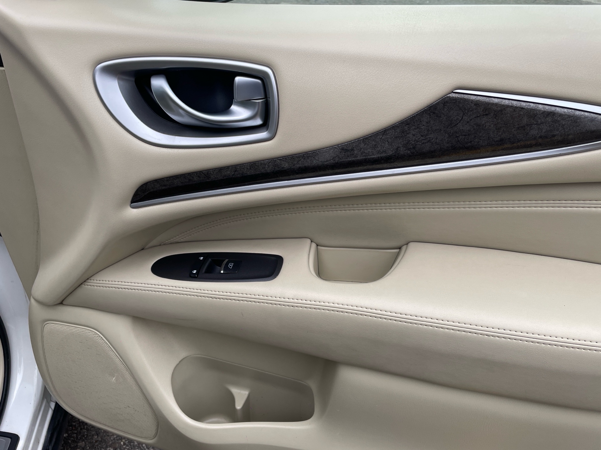 /canadacars/2013-INFINITI-JX35-5467340721055329.jpg