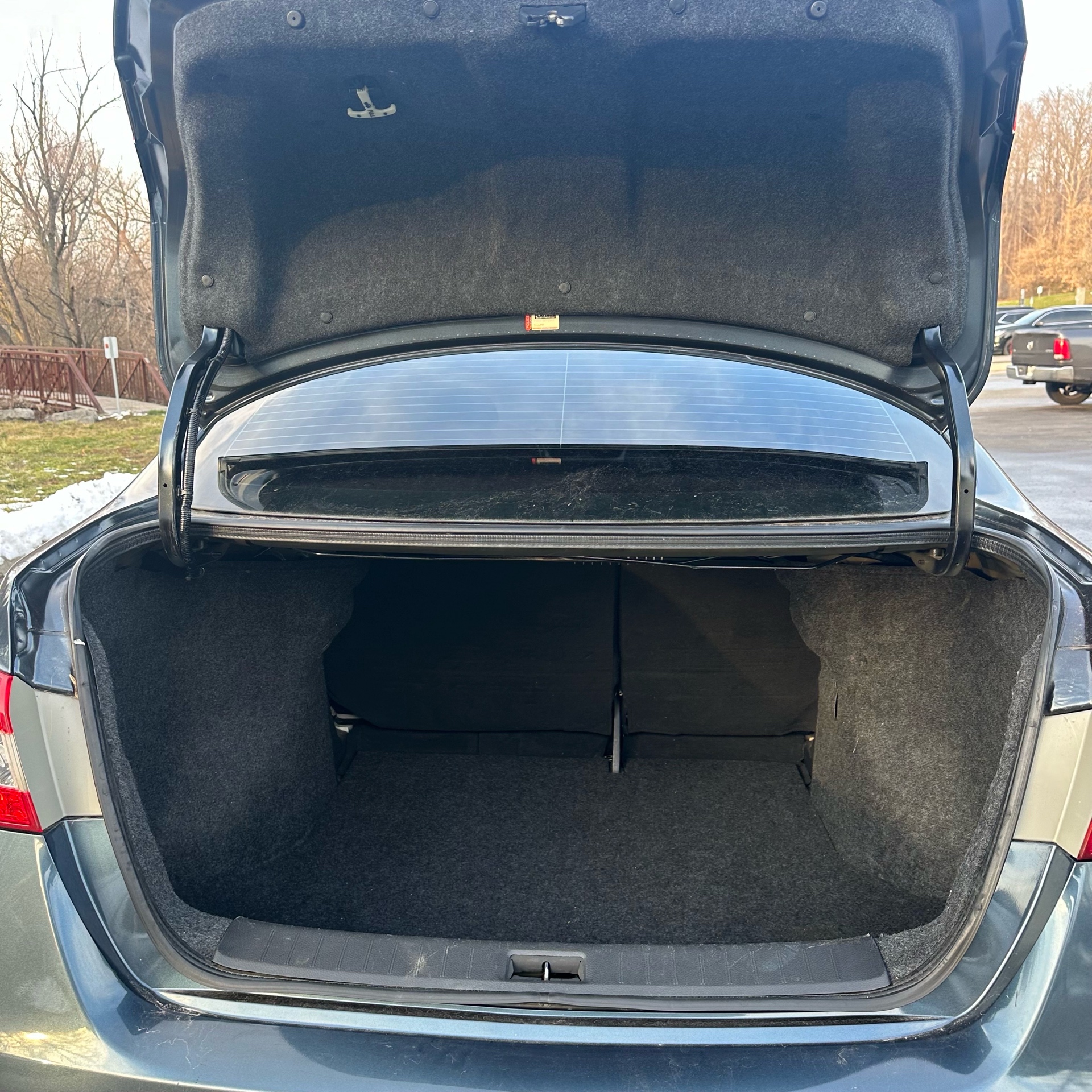 /canadacars/2013-Nissan-Sentra-2221022874724401.jpg