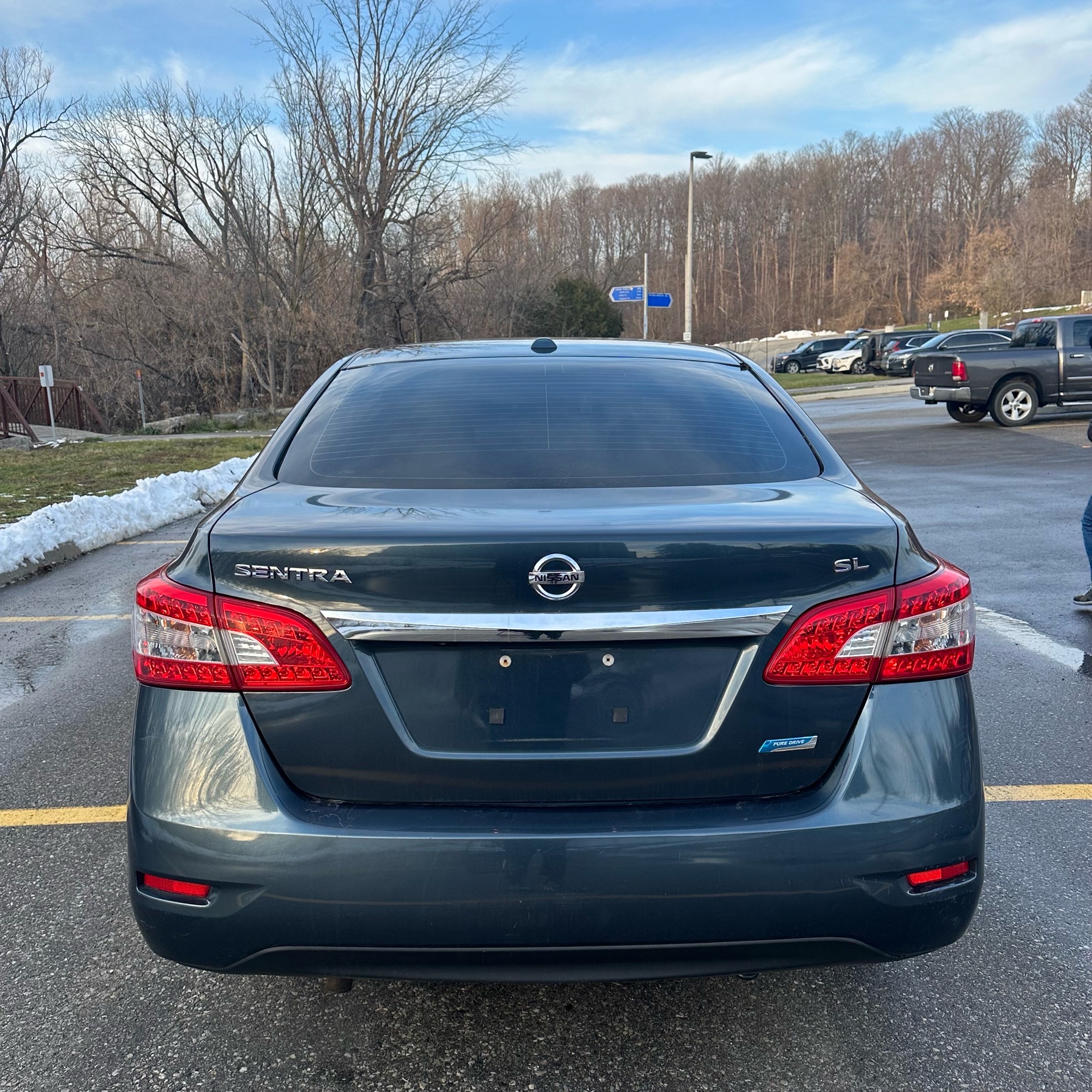 /canadacars/2013-Nissan-Sentra-27235154833558406.jpg