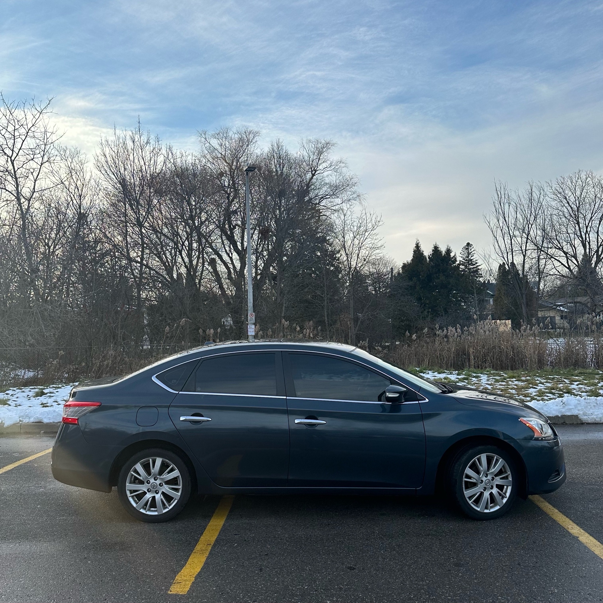 /canadacars/2013-Nissan-Sentra-3512431779657592.jpg