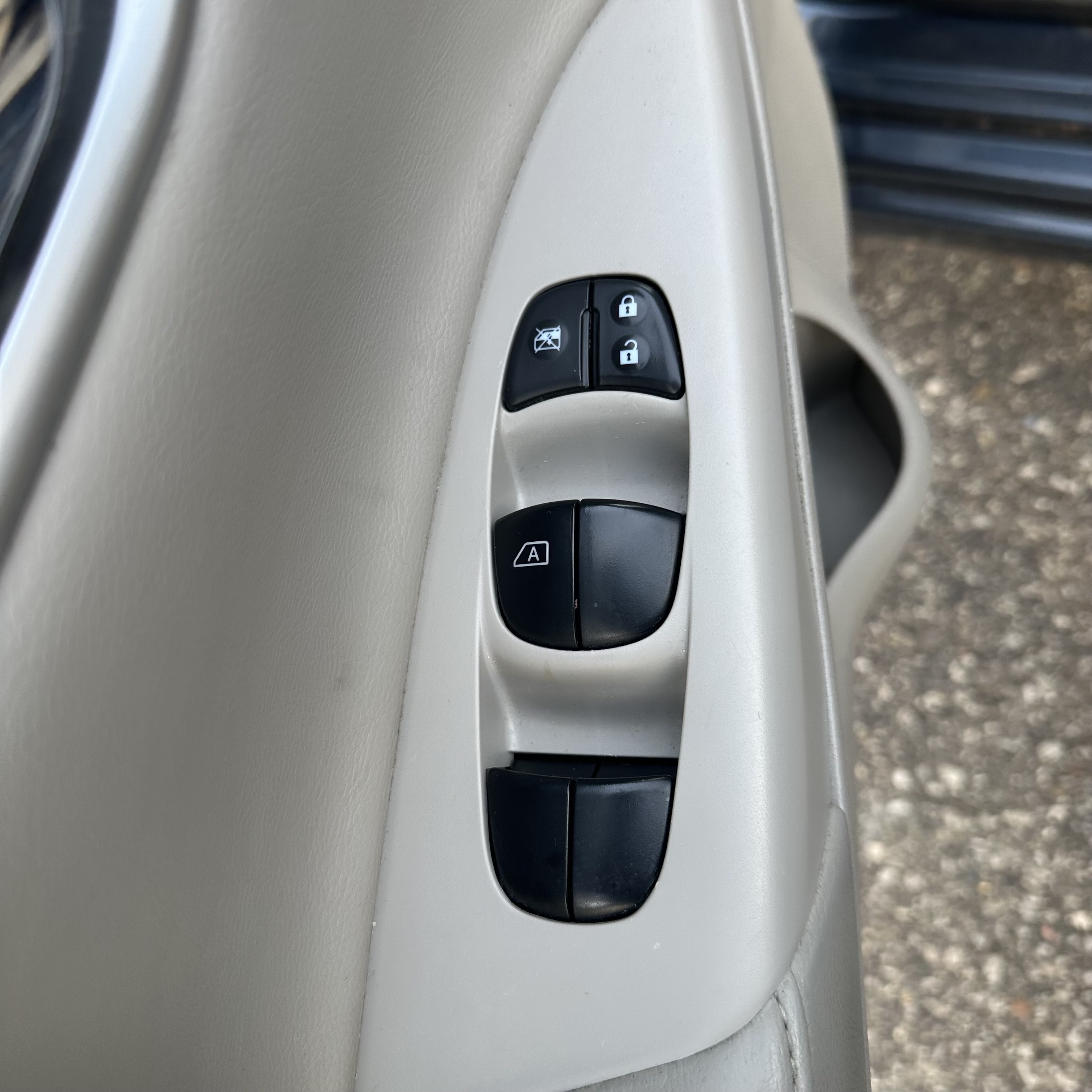 /canadacars/2013-Nissan-Sentra-7693829804960557.jpg