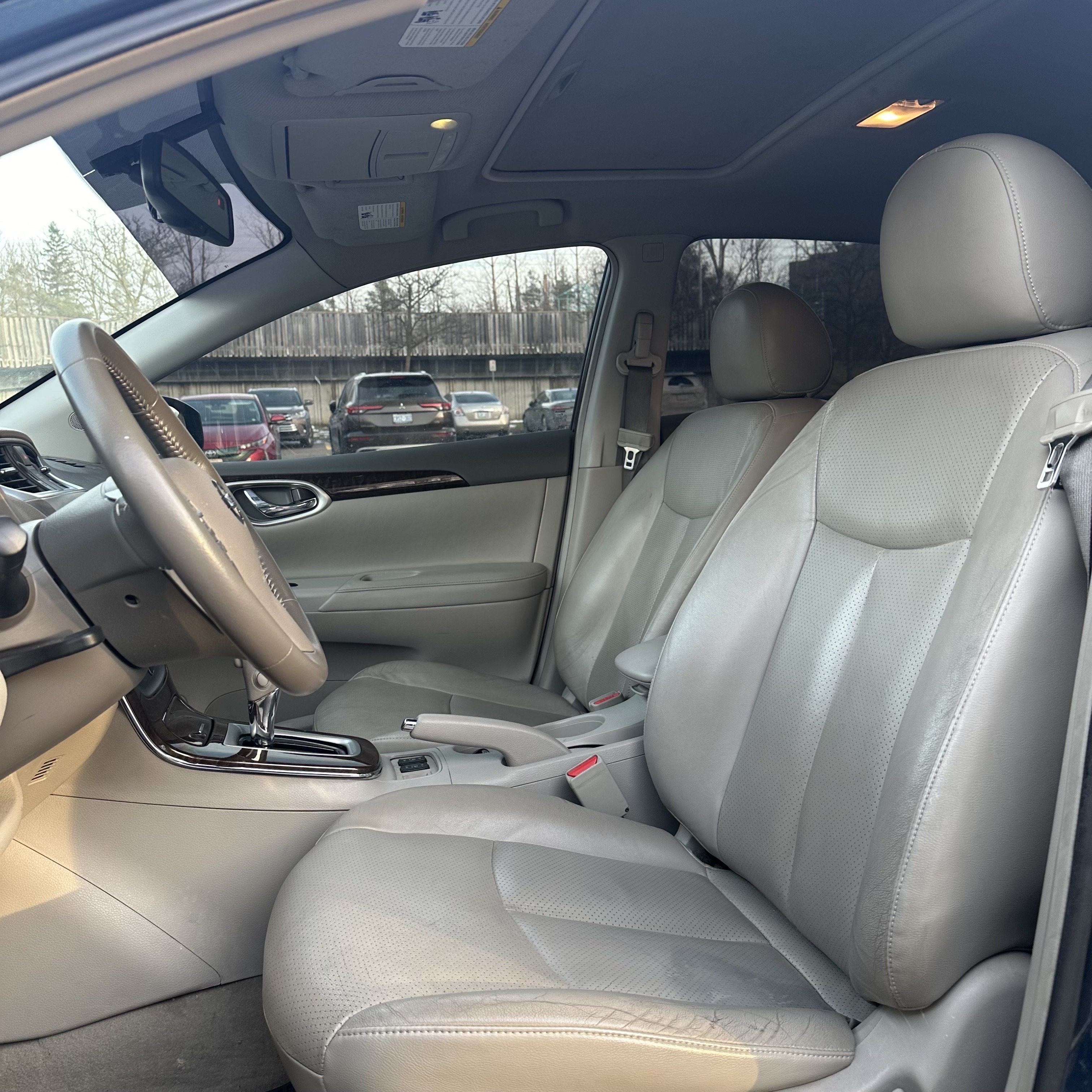 /canadacars/2013-Nissan-Sentra-7949252840002716.jpg