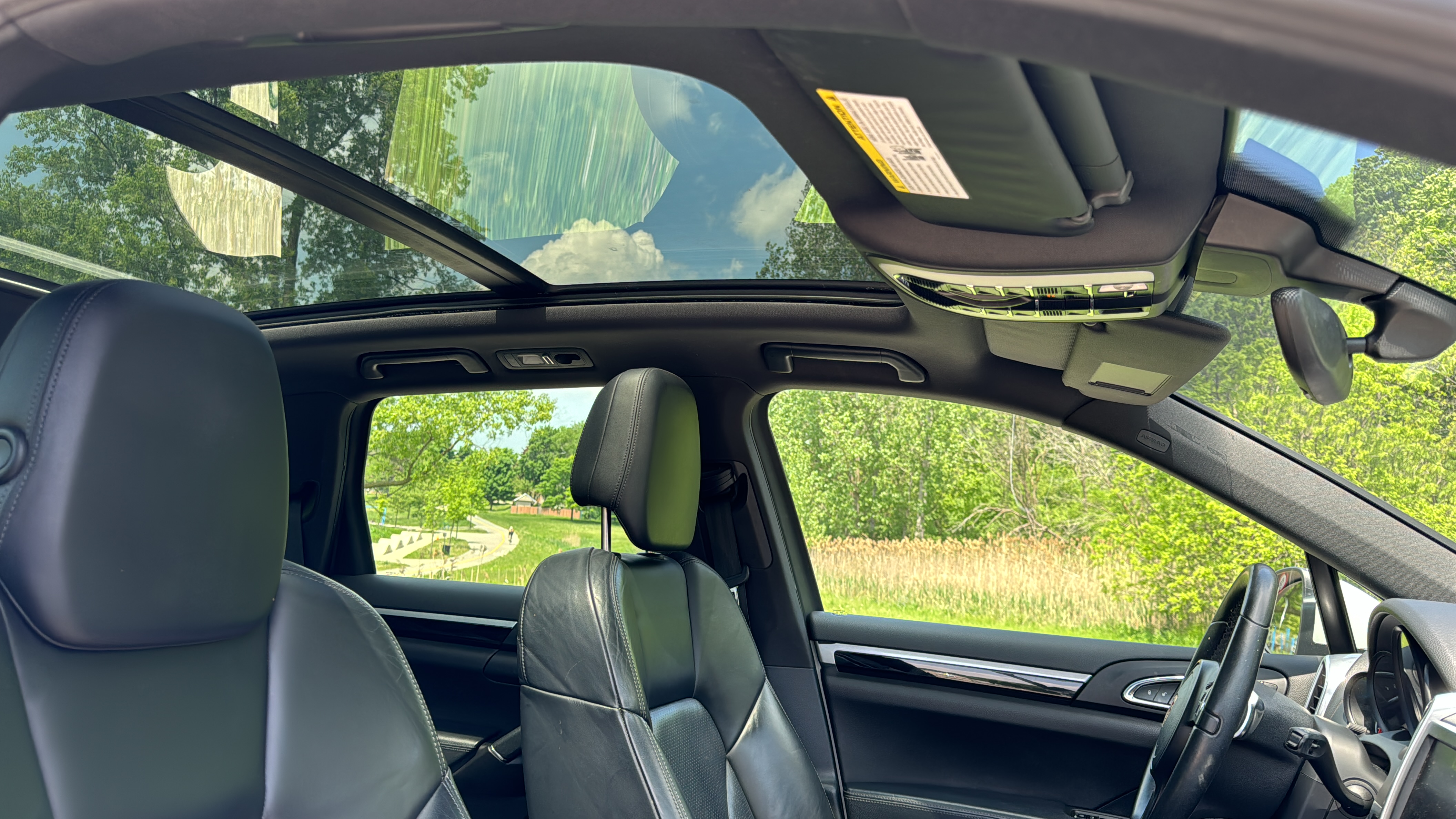 /canadacars/2013-Porsche-Cayenne-8032214394825359.jpg