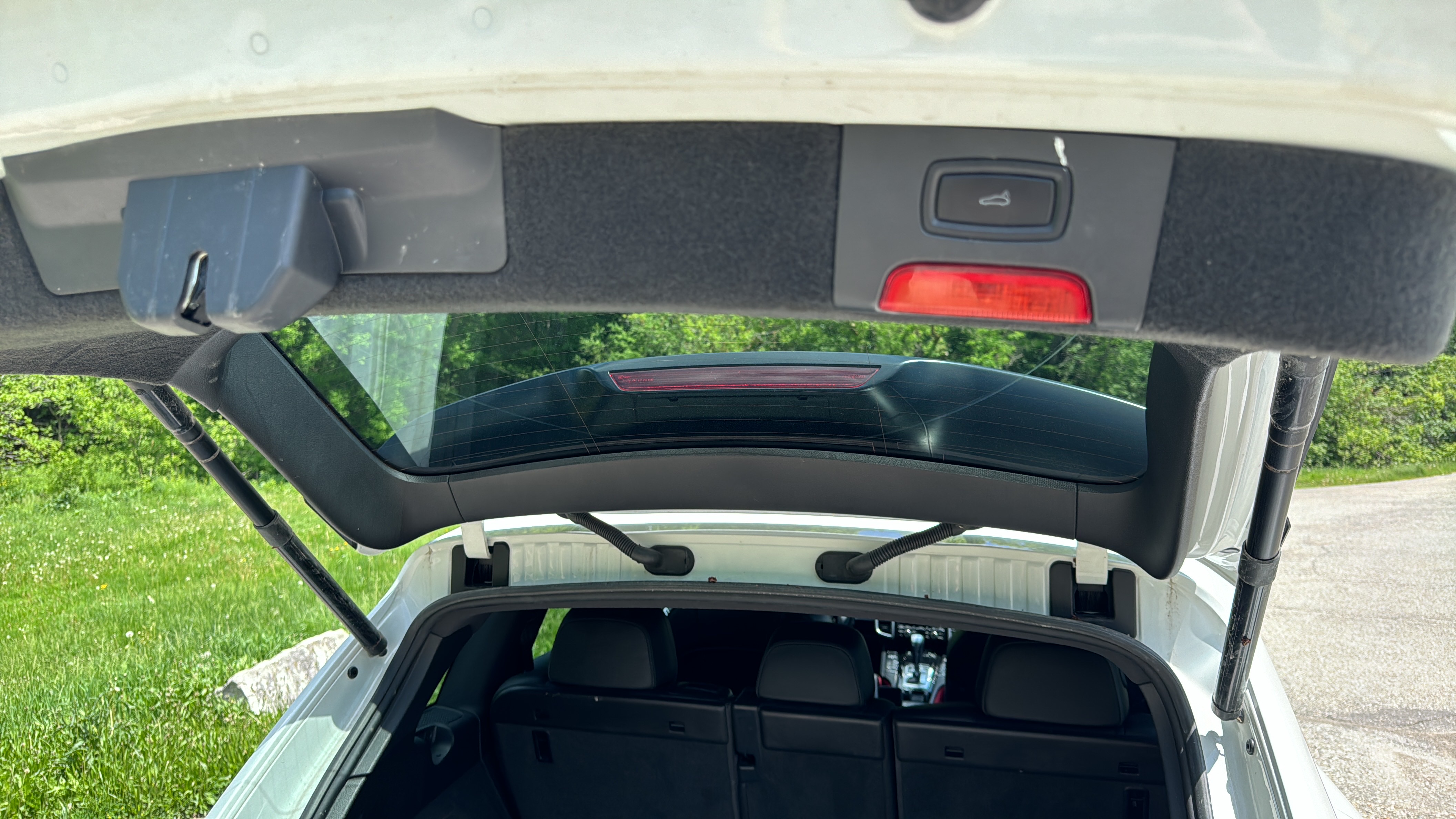 /canadacars/2013-Porsche-Cayenne-8418484674863291.jpg