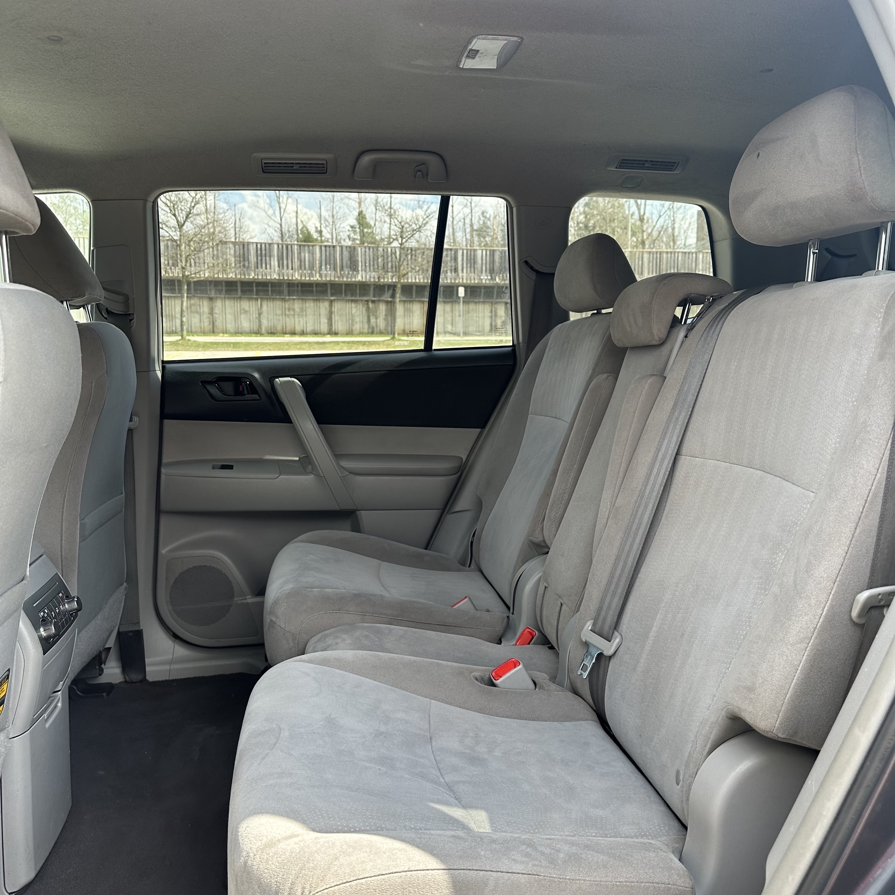 /canadacars/2013-Toyota-Highlander-20382962060725052.jpg